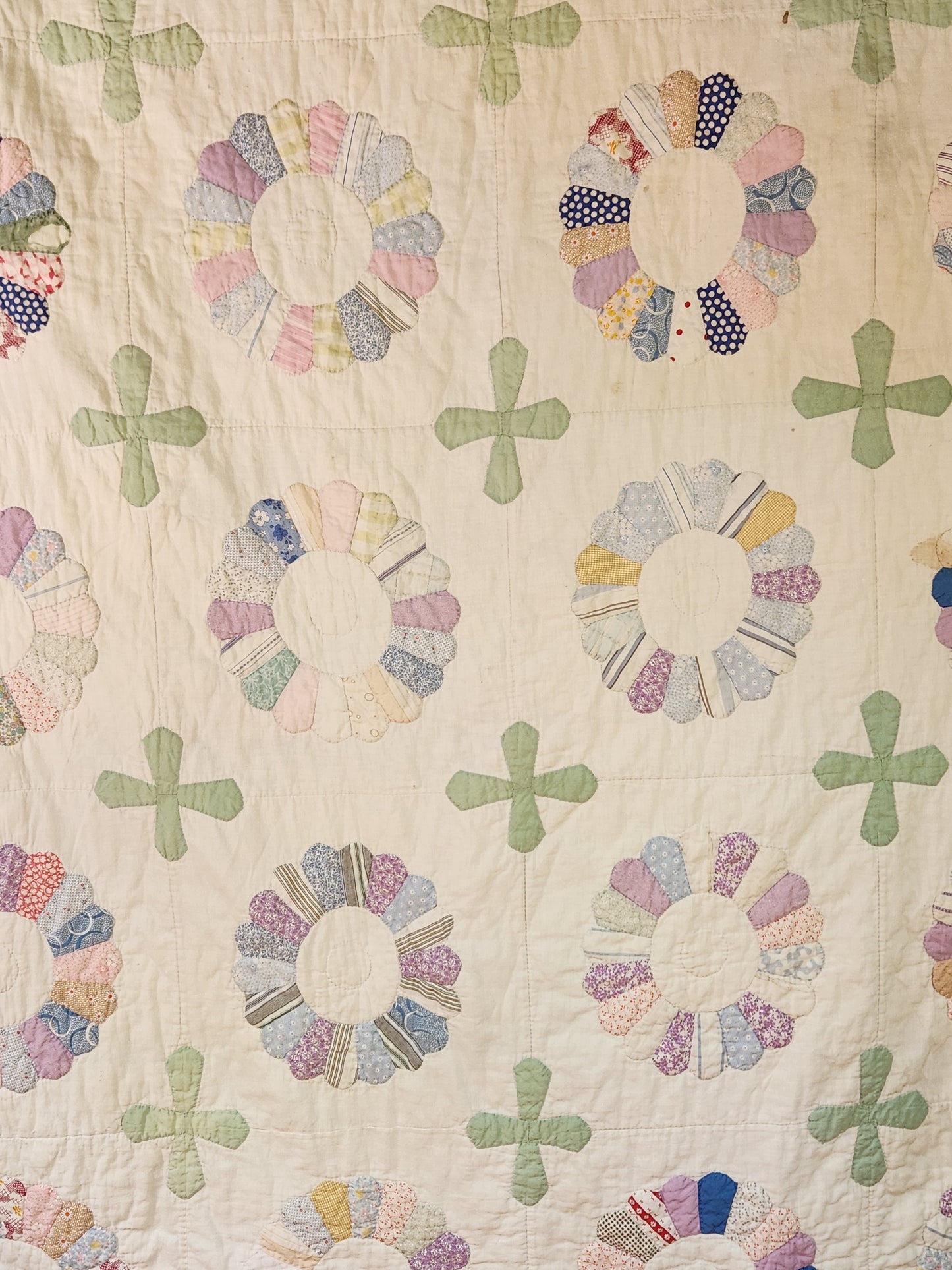 Vintage Dresden Plate Applique Quilt c1930