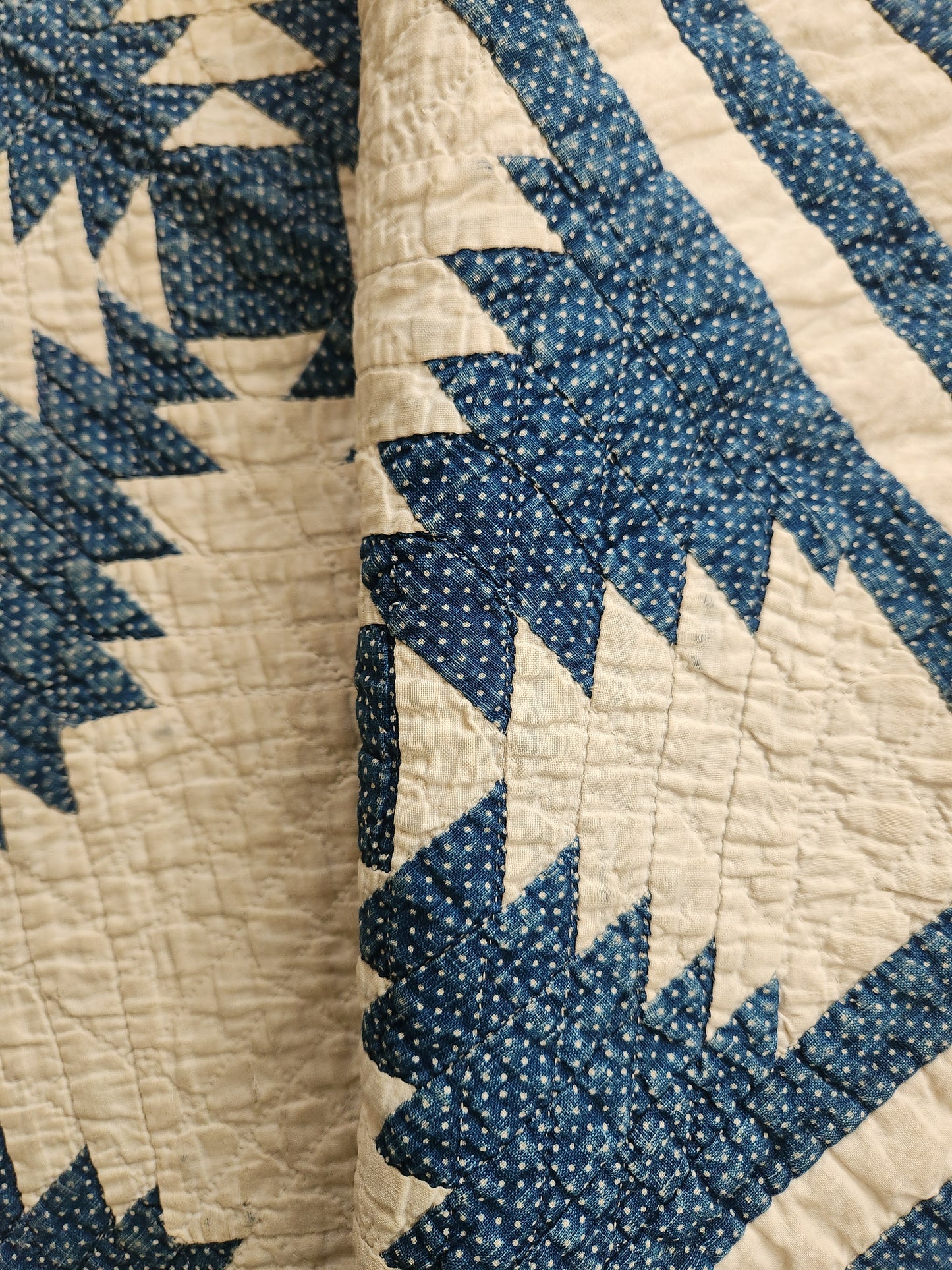Antique Indigo & White Pineapple Quilt