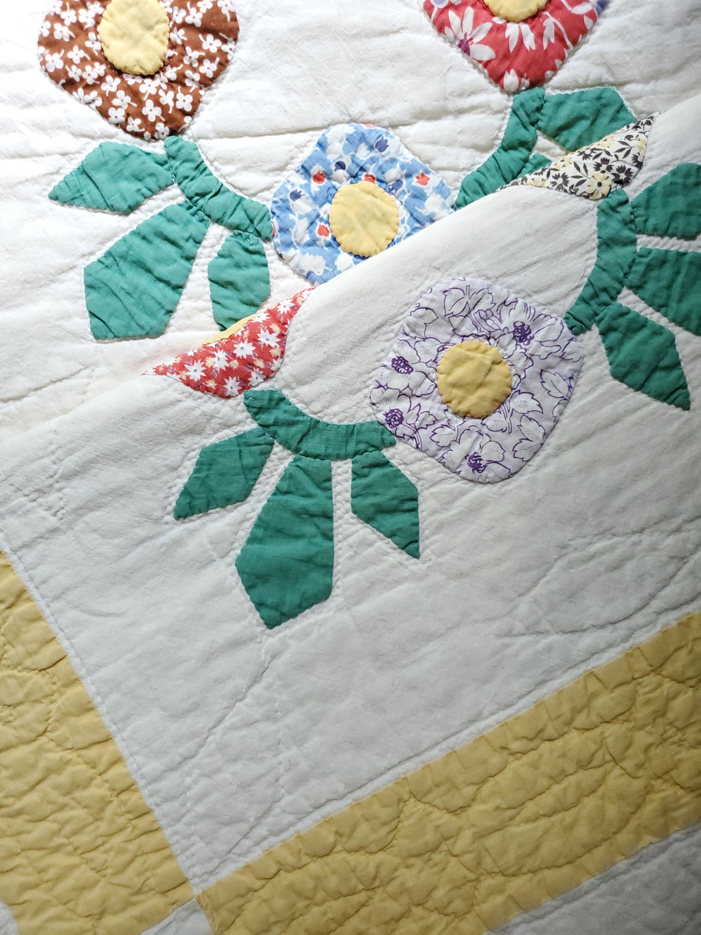 Feed Sack Wreath Applique Quilt, ca 1930