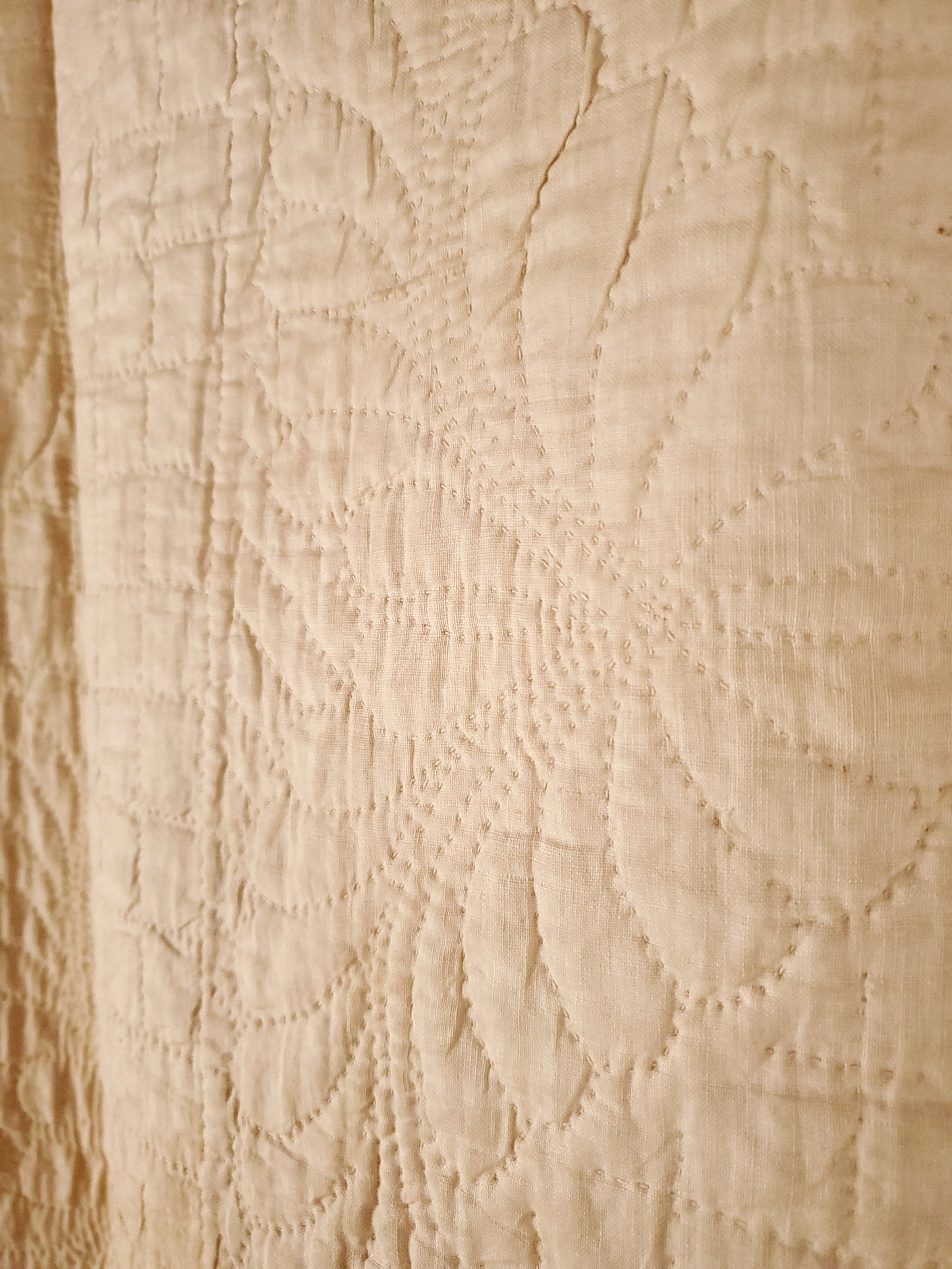 Mid 19th Century Red and White Antique Delectable Mountain Quilt