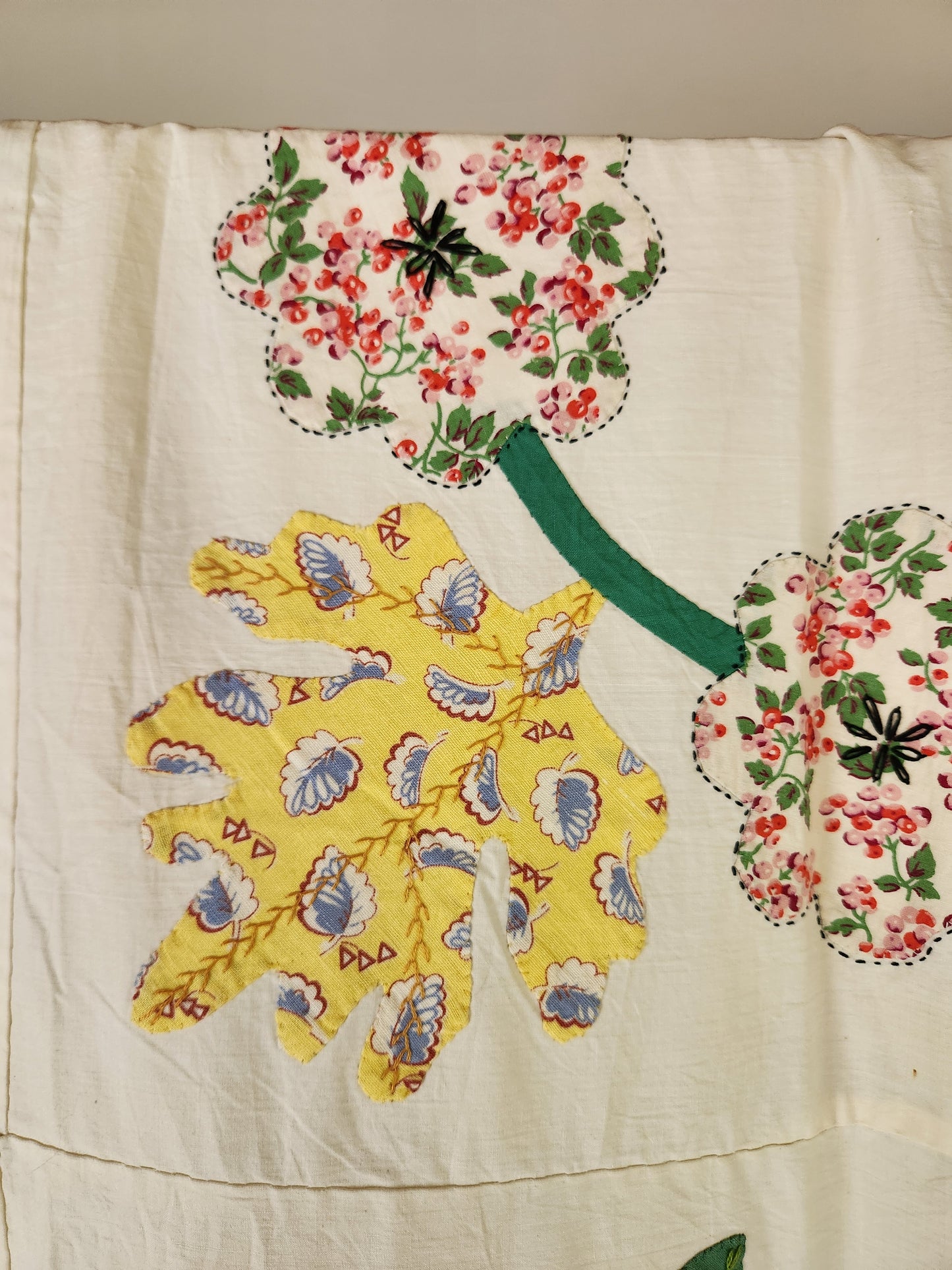 Vintage Hand Stitched Album Coverlet c1950 (B)