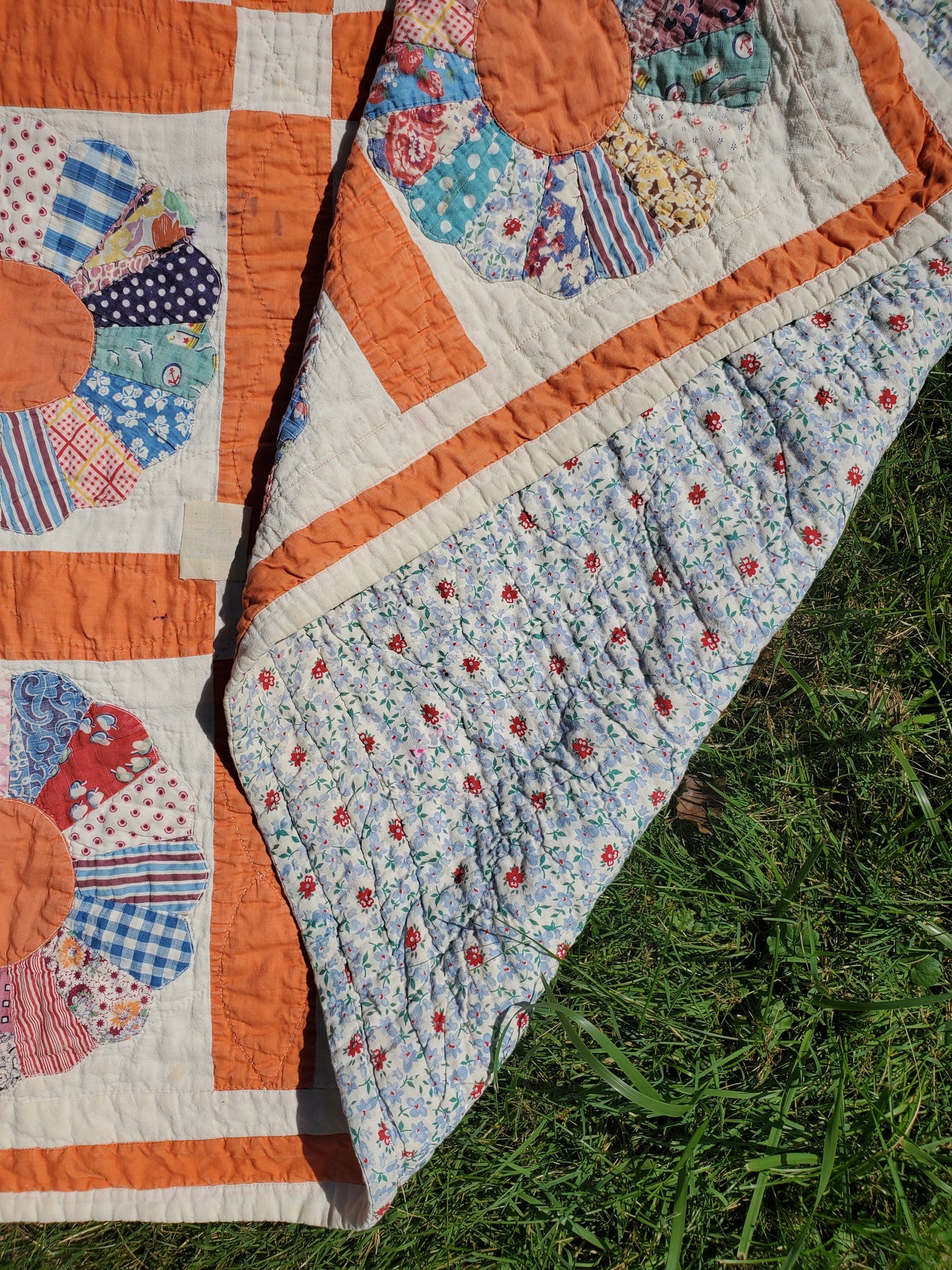 Vintage Dresden Plate Quilt c1940