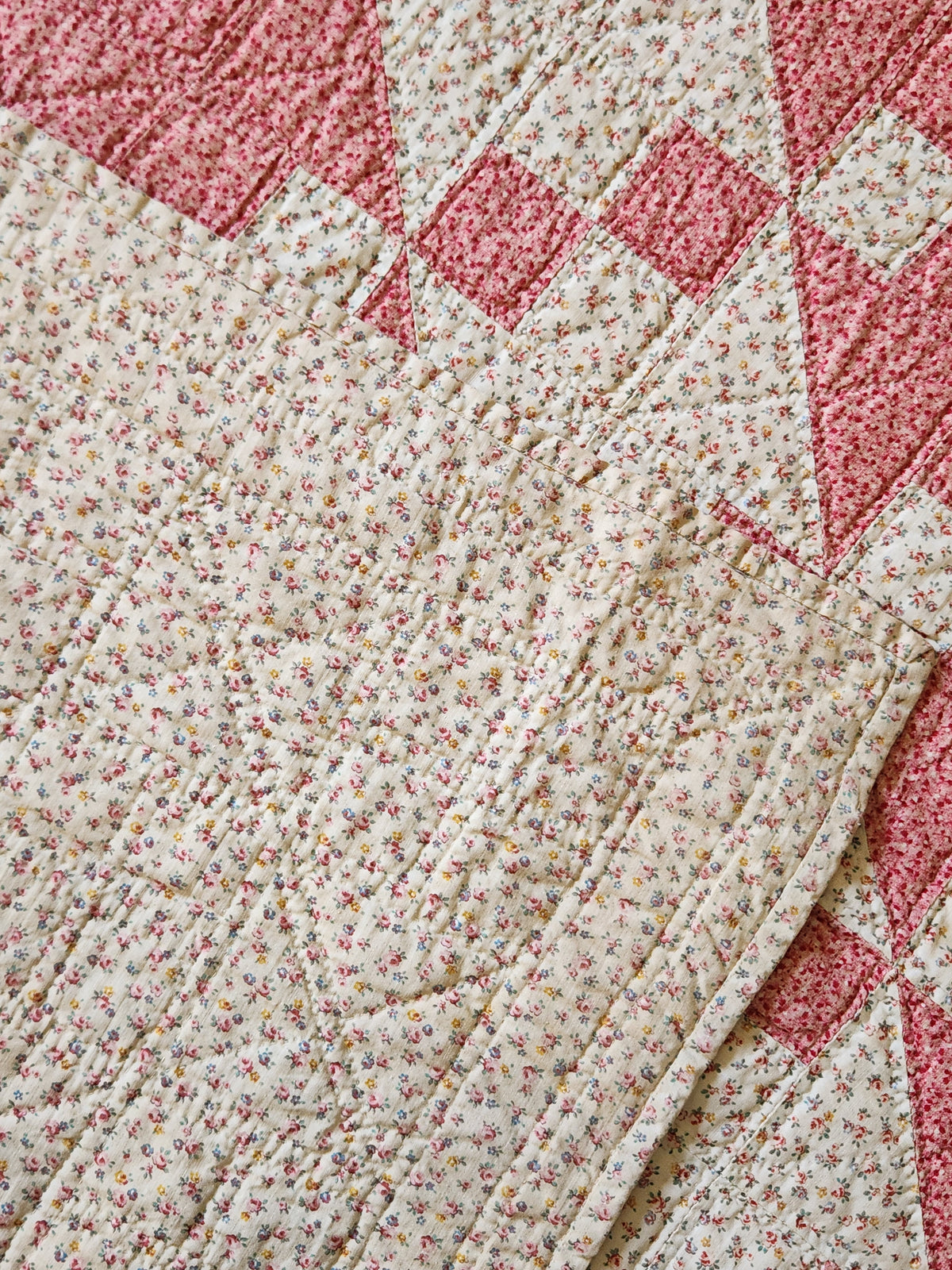Antique Pink Floral Jacob’s Ladder Quilt