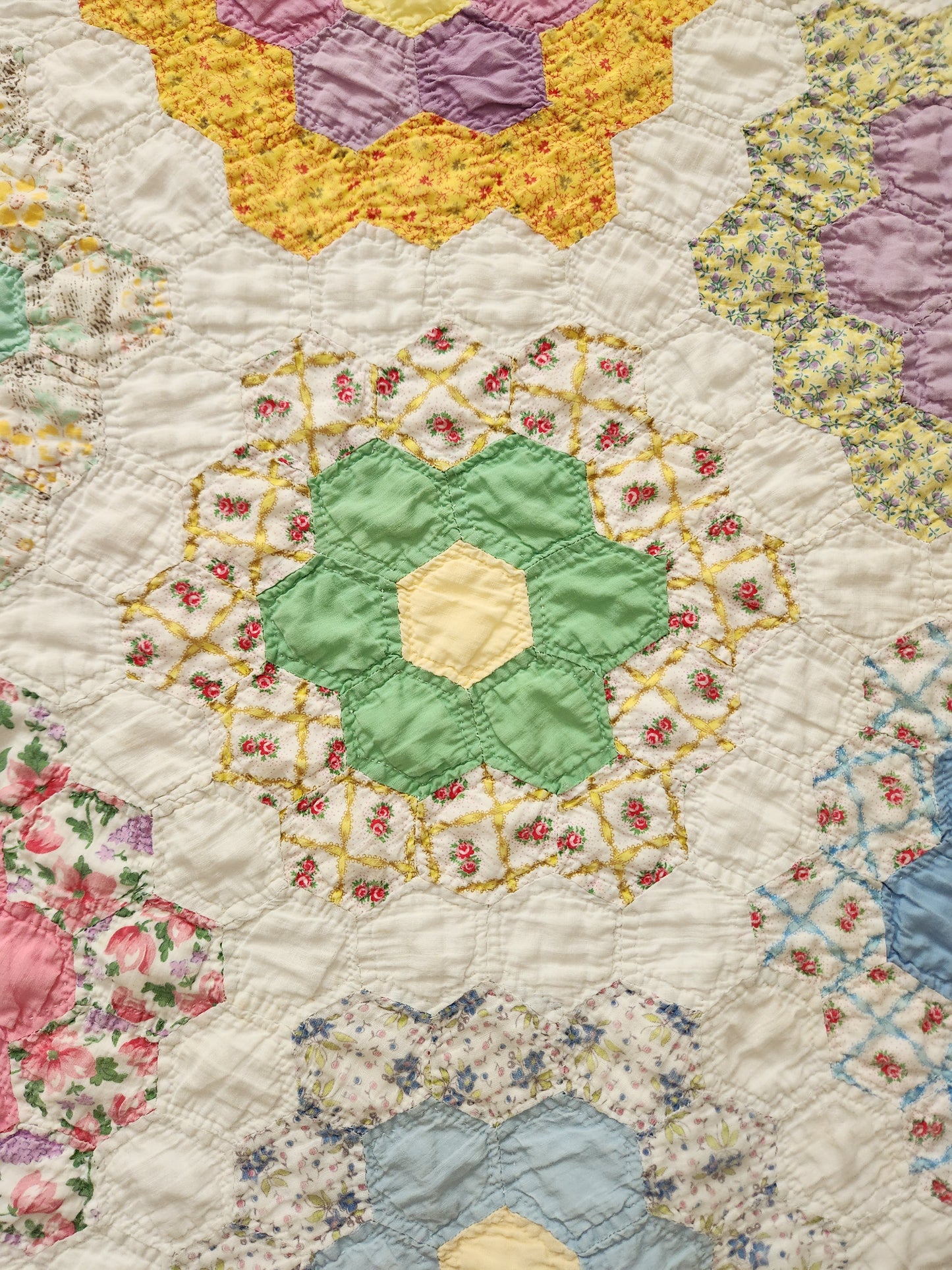 Vintage Grandmother's Garden Quilt