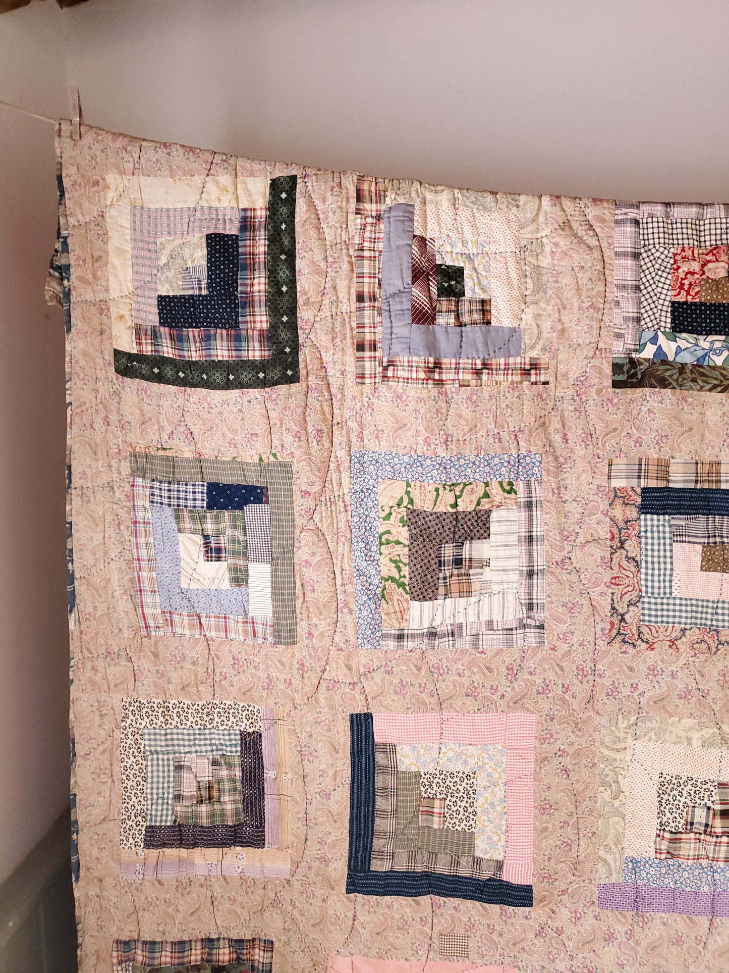 Vintage Log Cabin Quilt, ca 1930