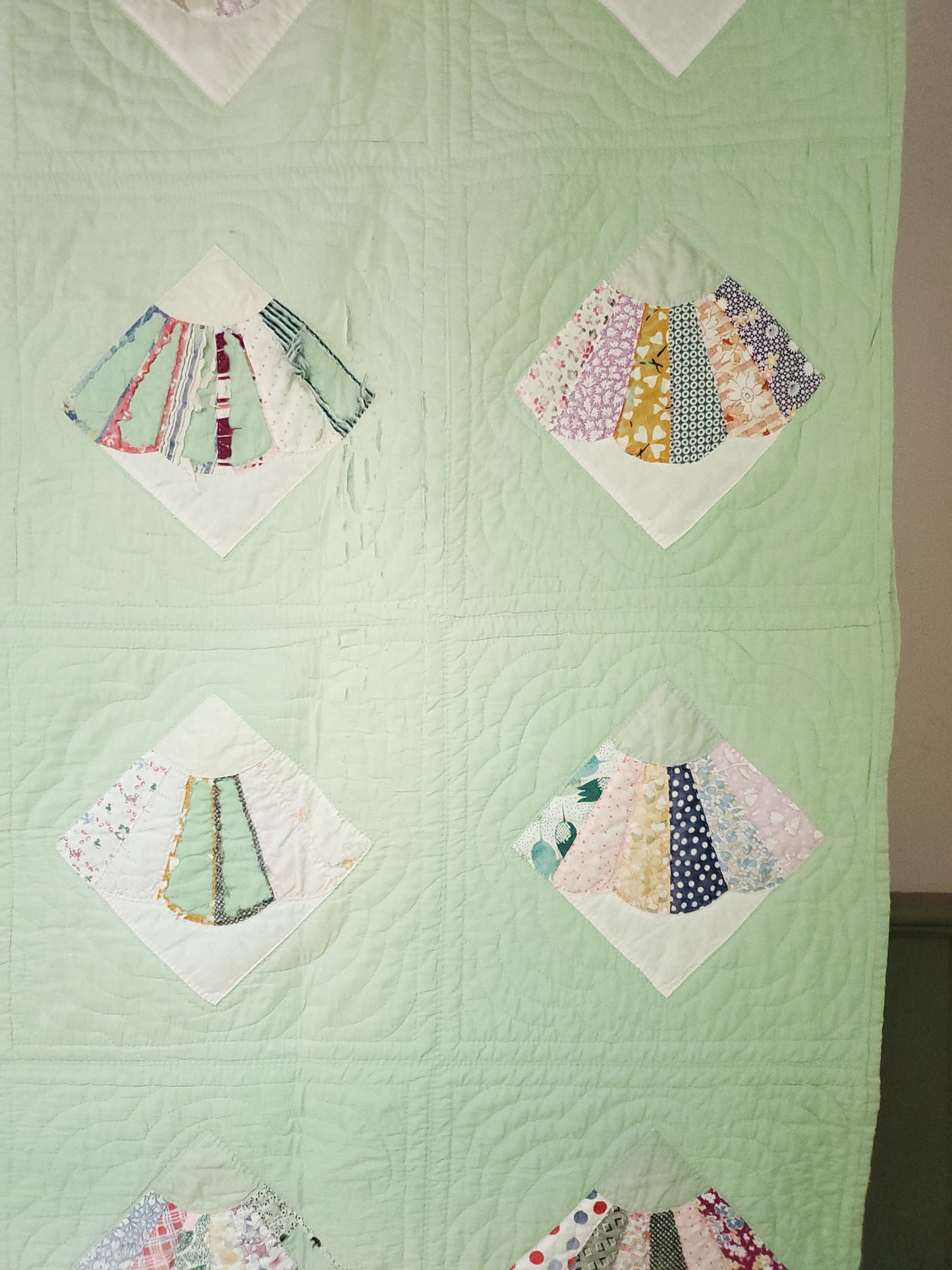 Vintage Fan Quilt, post 1960