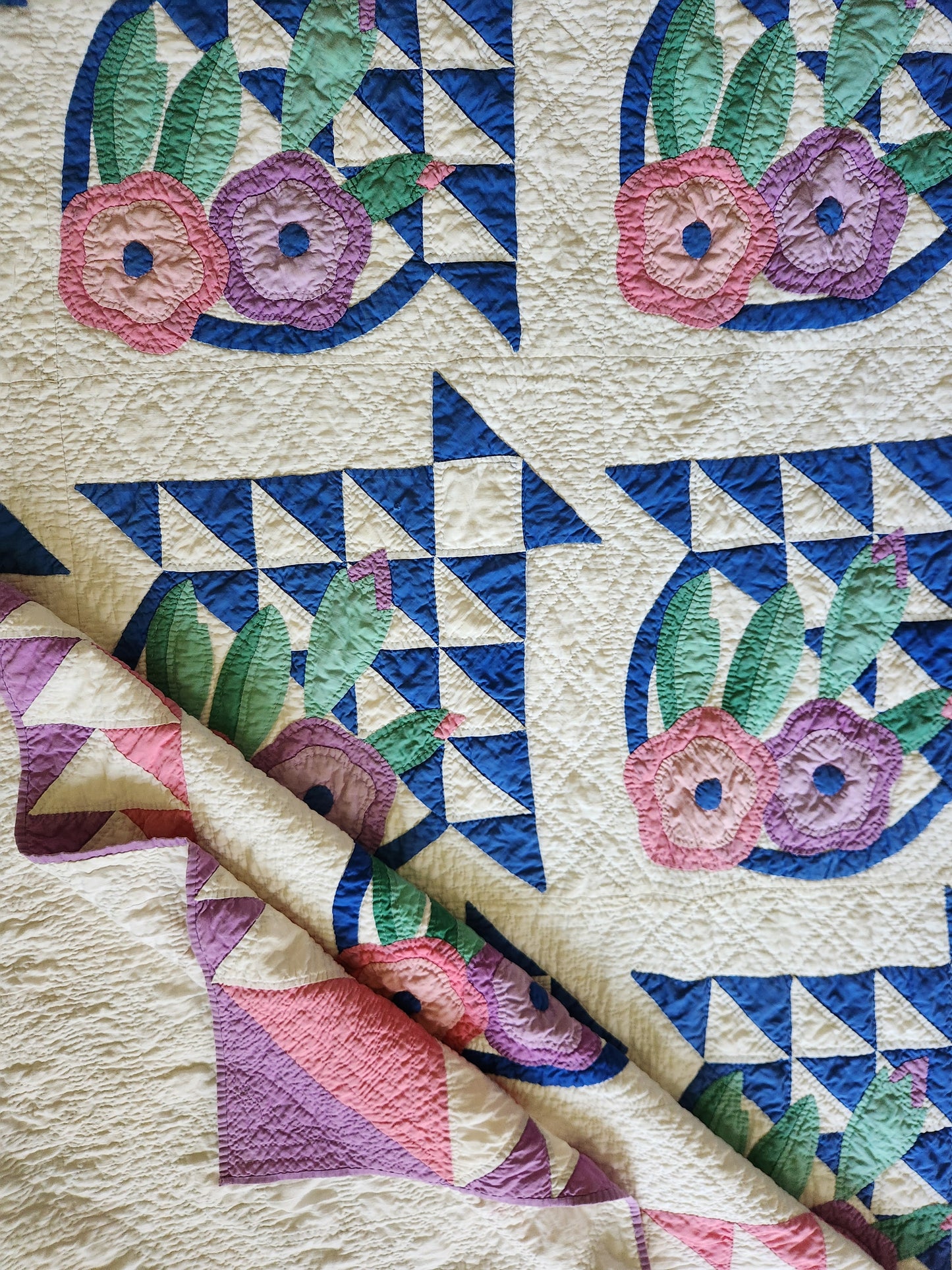 Rose Basket Quilt with Flying Geese Border c1940