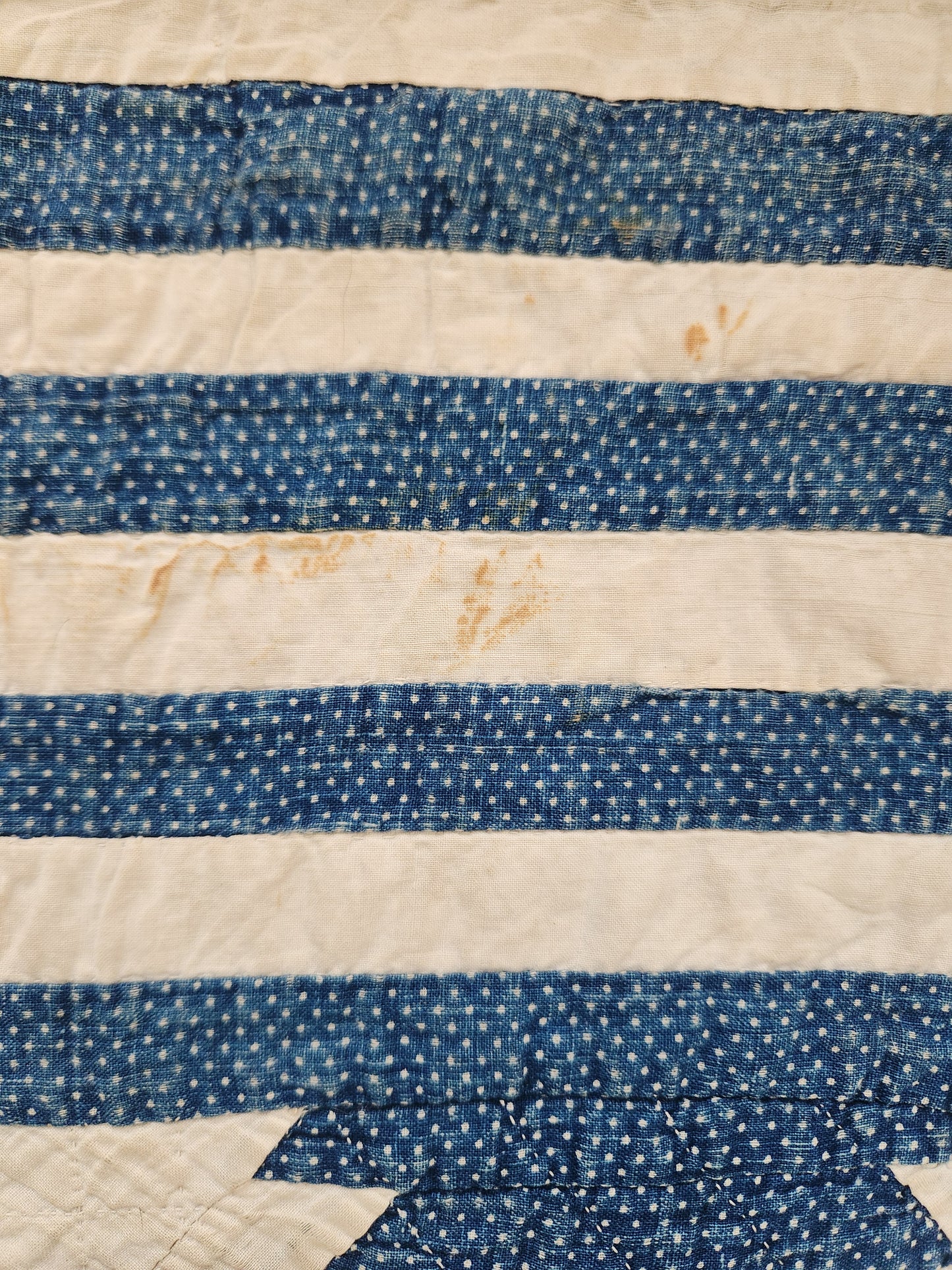 Antique Indigo & White Pineapple Quilt