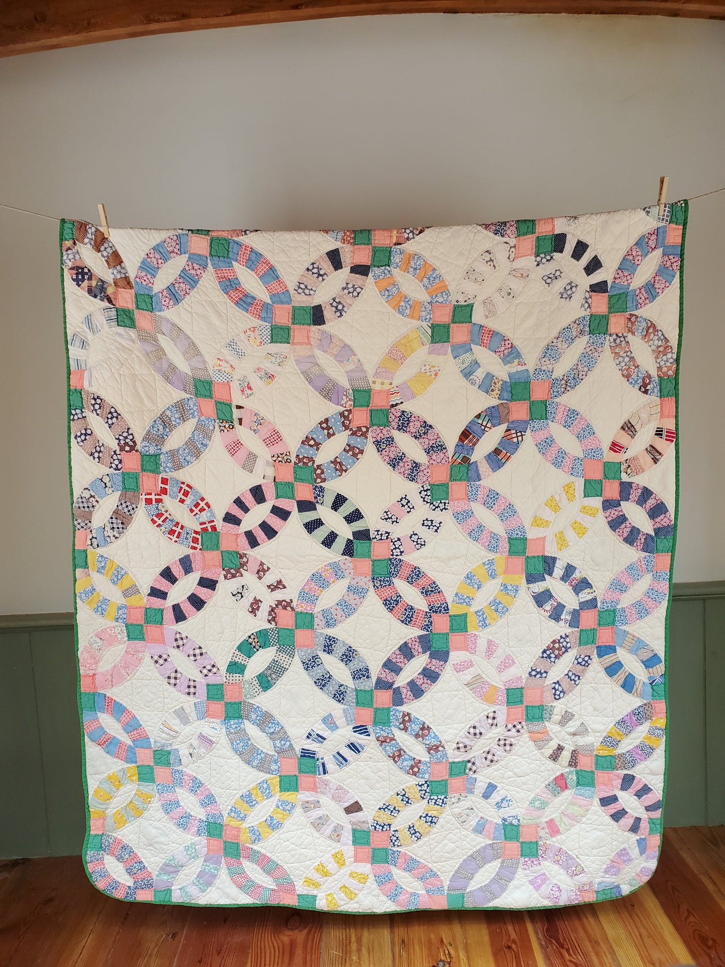 Vintage Feed Sack Wedding Rings Quilt, ca 1950