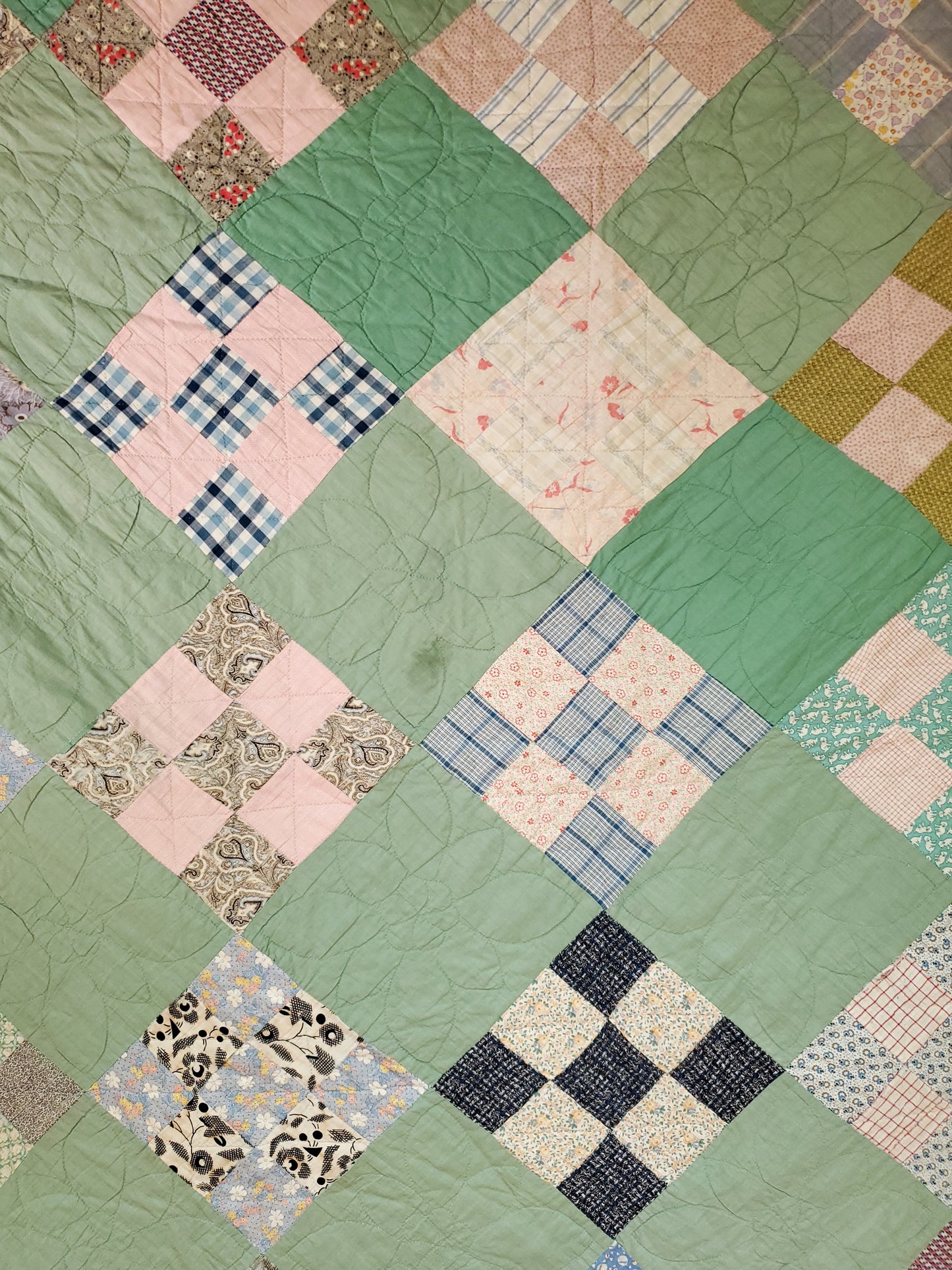 Vintage 9 Patch Quilt ca 1930