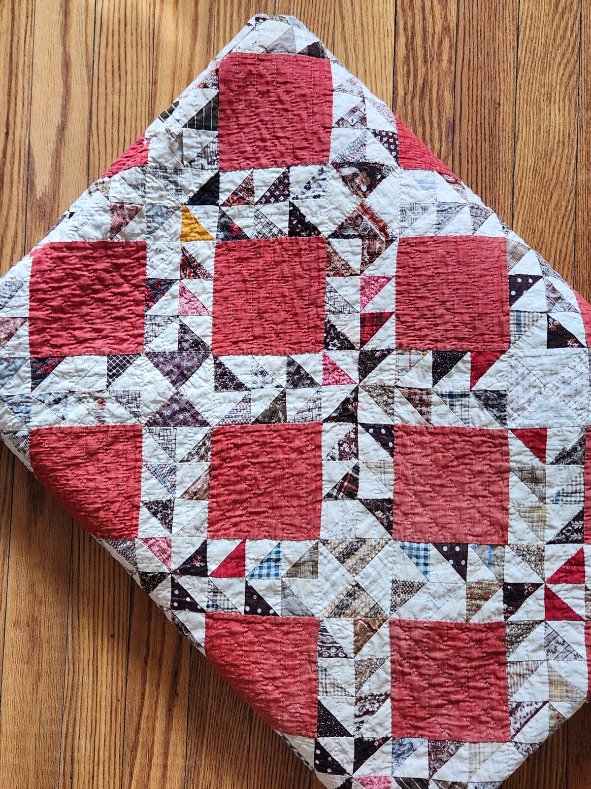 Antique Turkey Red Ocean Waves Quilt c1880