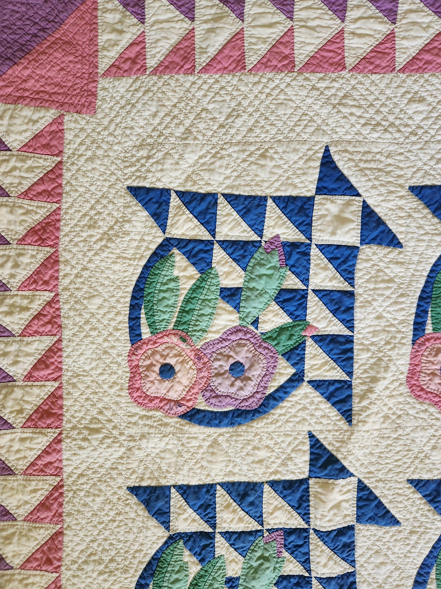 Rose Basket Quilt with Flying Geese Border c1940