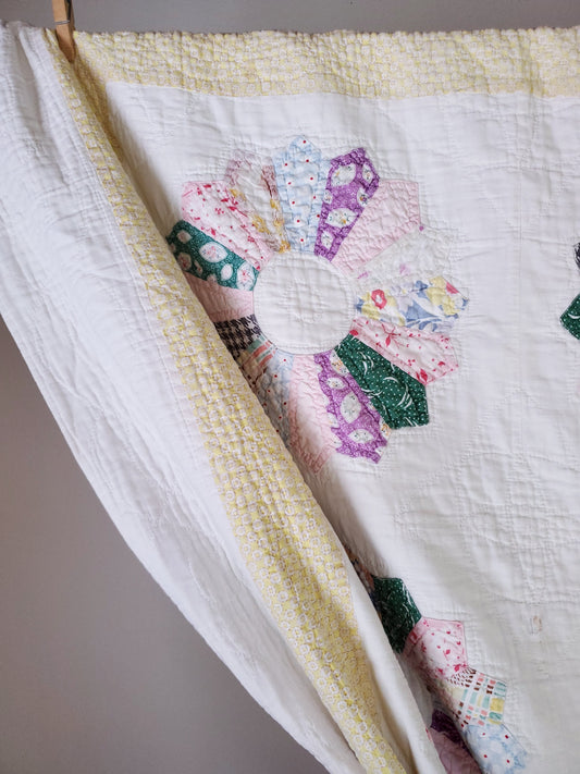 Dresden Plate Vintage Quilt ca 1930