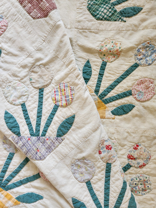Vintage Flower Pot Applique Quilt
