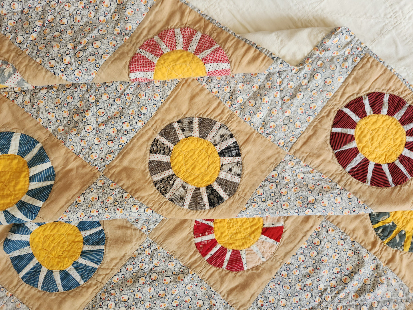 Vintage Wagon Wheel Quilt