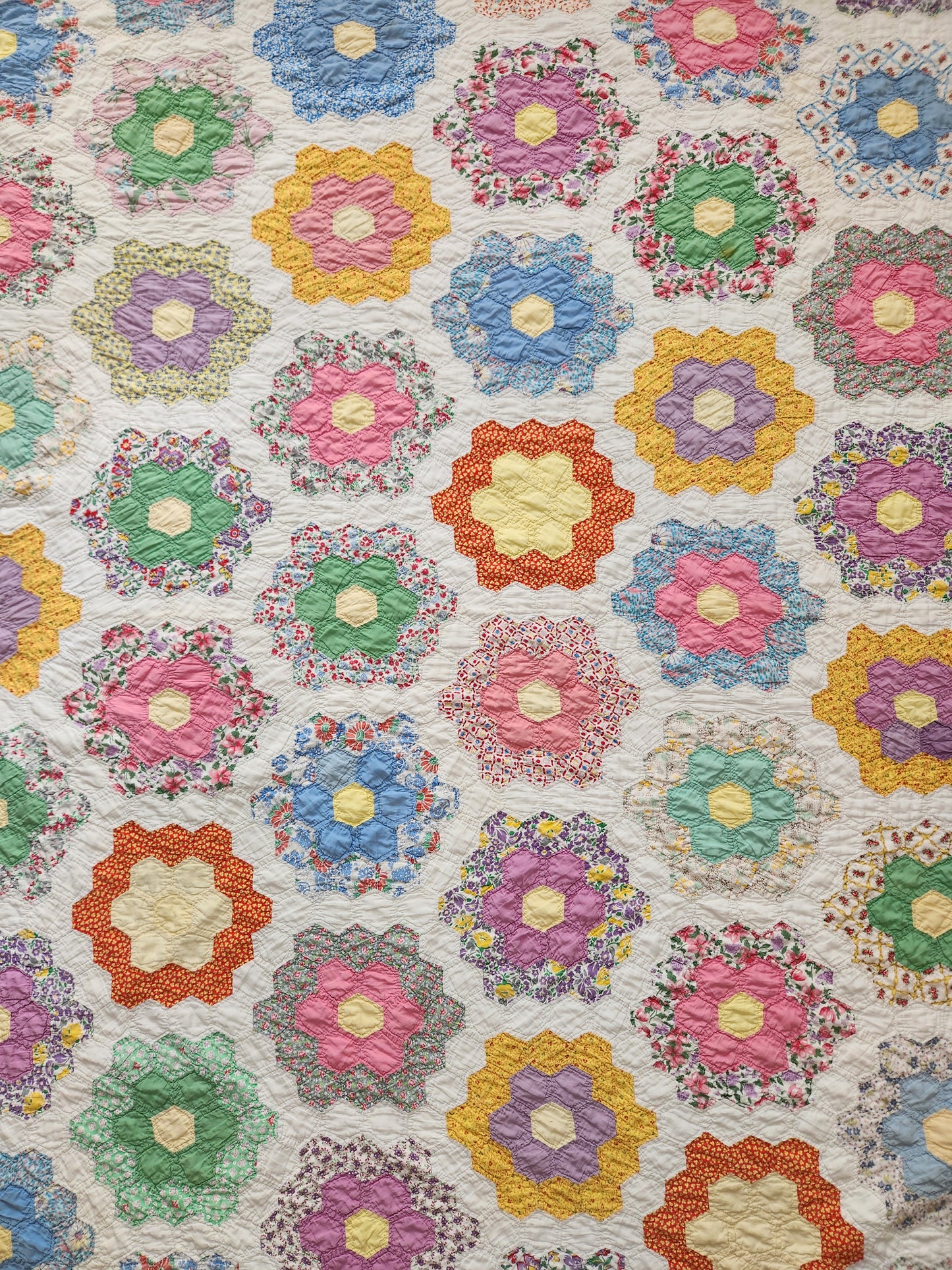 Vintage Grandmother's Garden Quilt