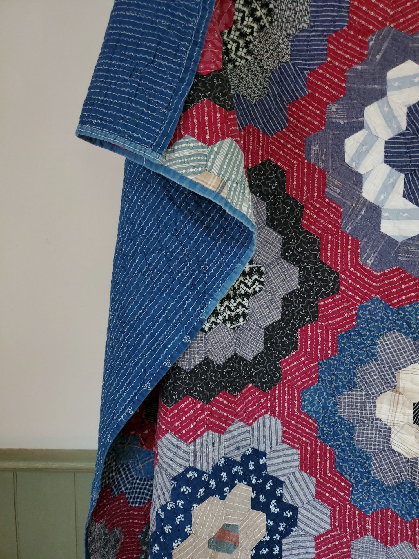 Hexagon Flower Antique Quilt ca 1920