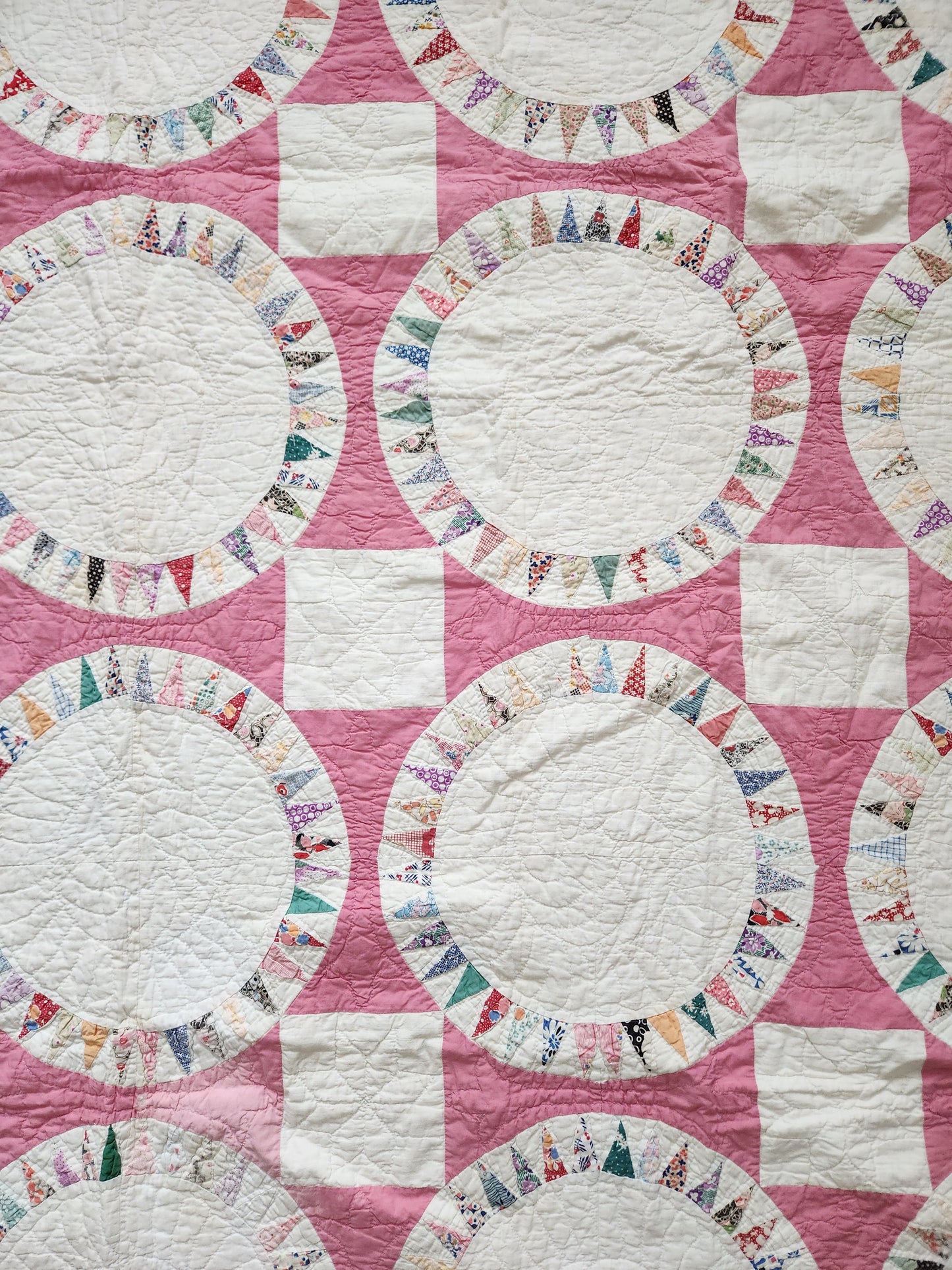Vintage Pink & White Sunflower Quilt c1930