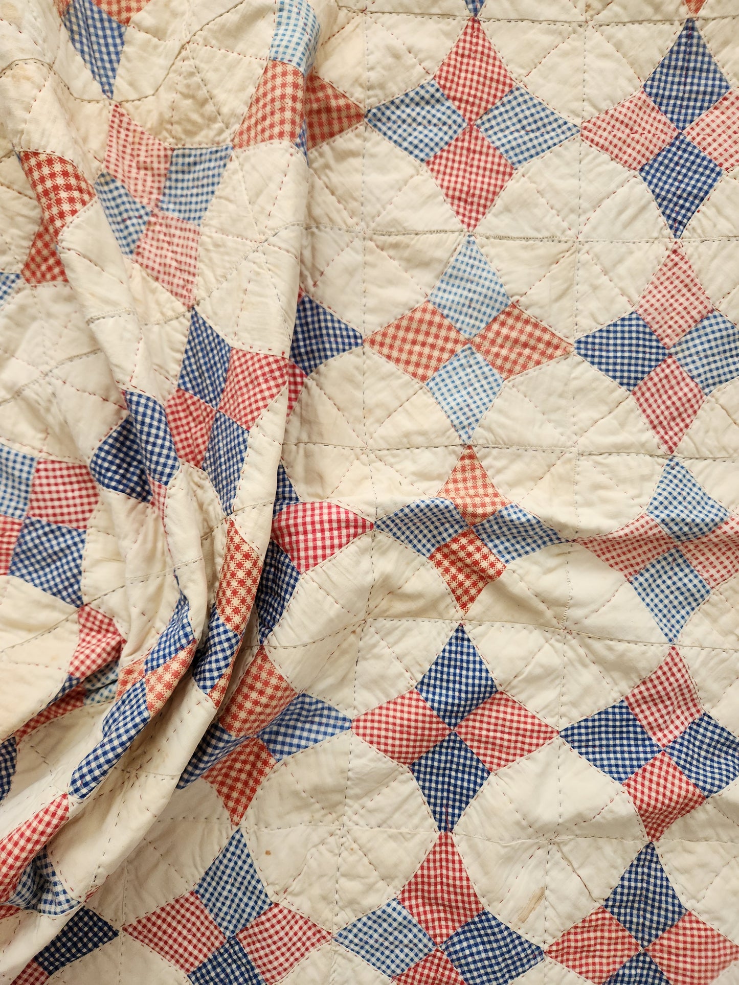 Vintage Humming Bird Quilt c1950