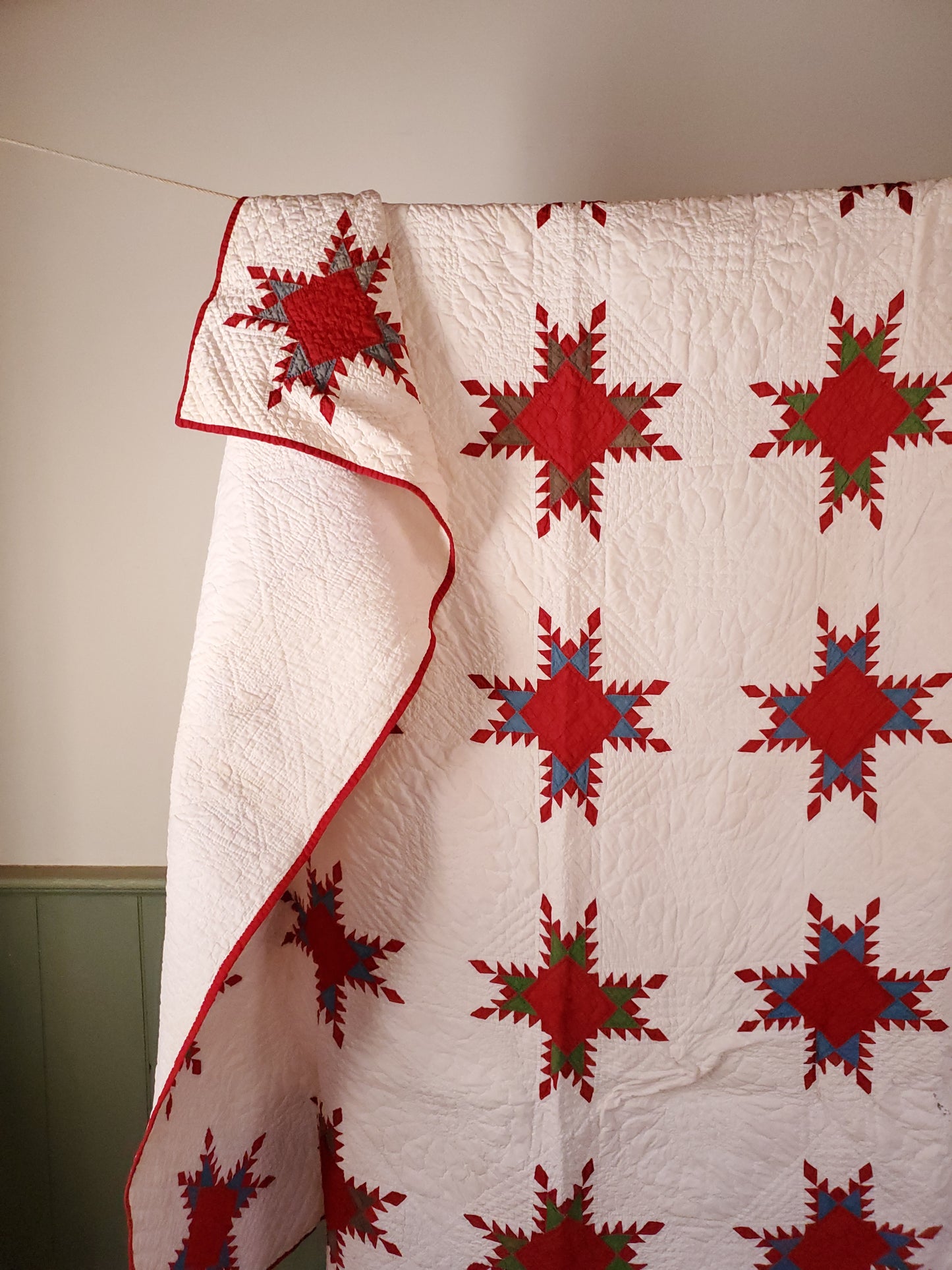 Antique Feathered Star Quilt