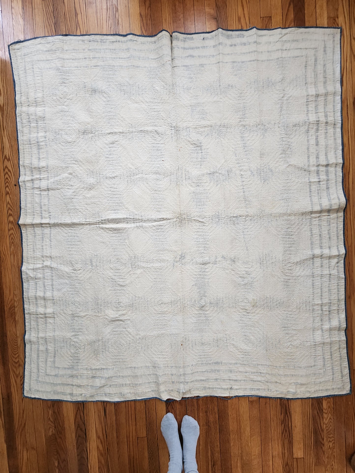 Antique Indigo & White Pineapple Quilt