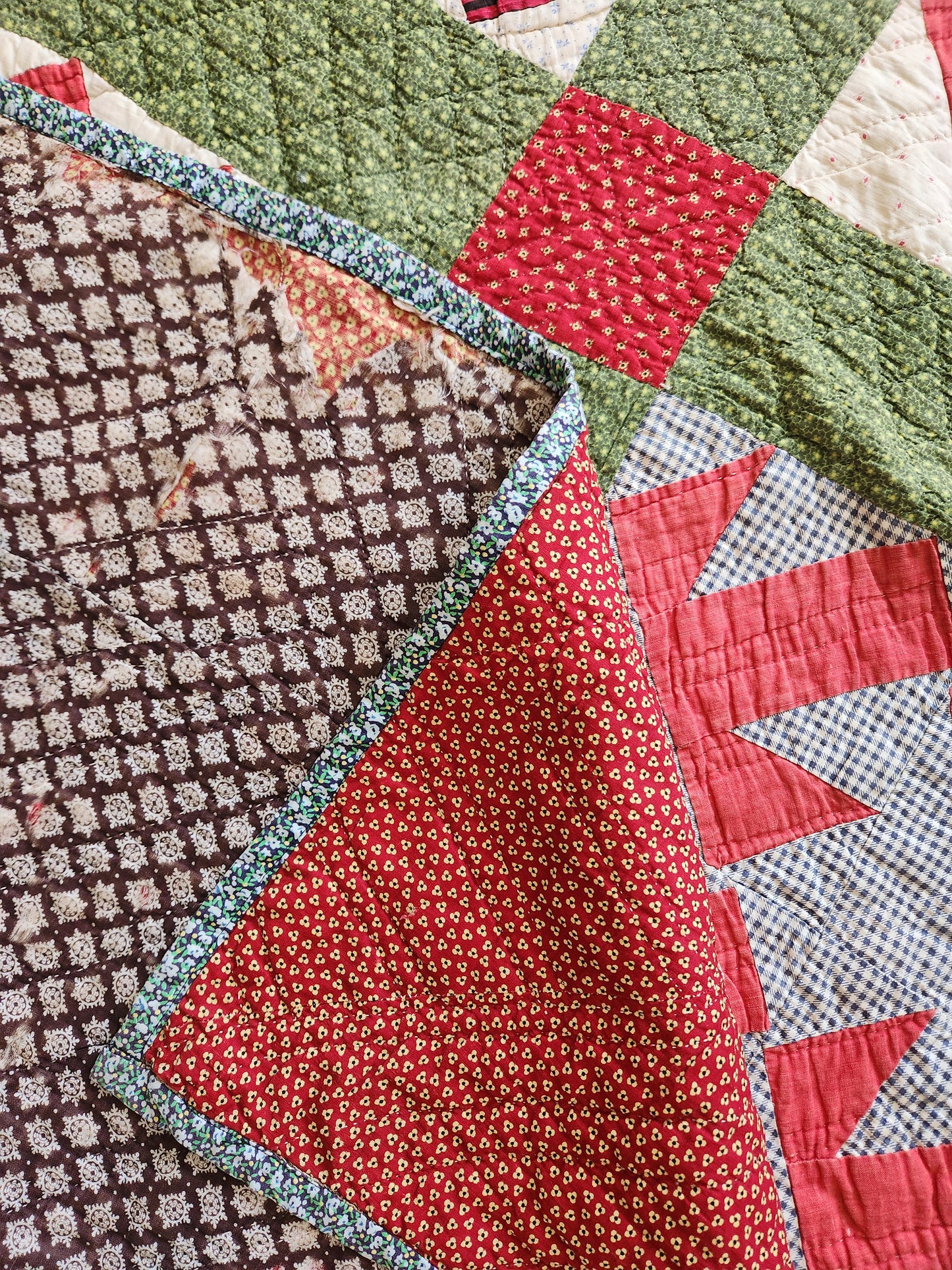 Antique 19th Century Red & Green Capital T Quilt