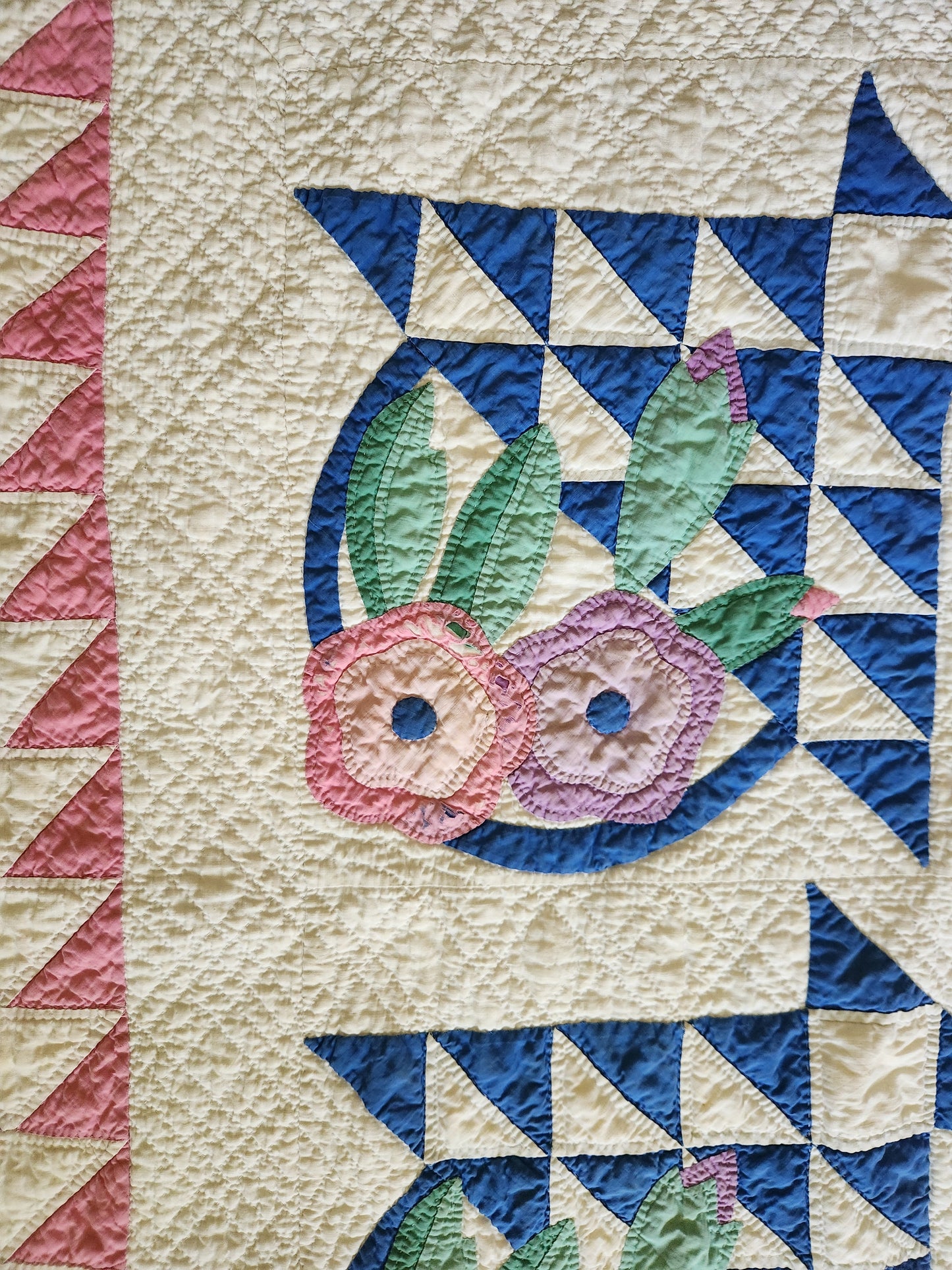 Rose Basket Quilt with Flying Geese Border c1940