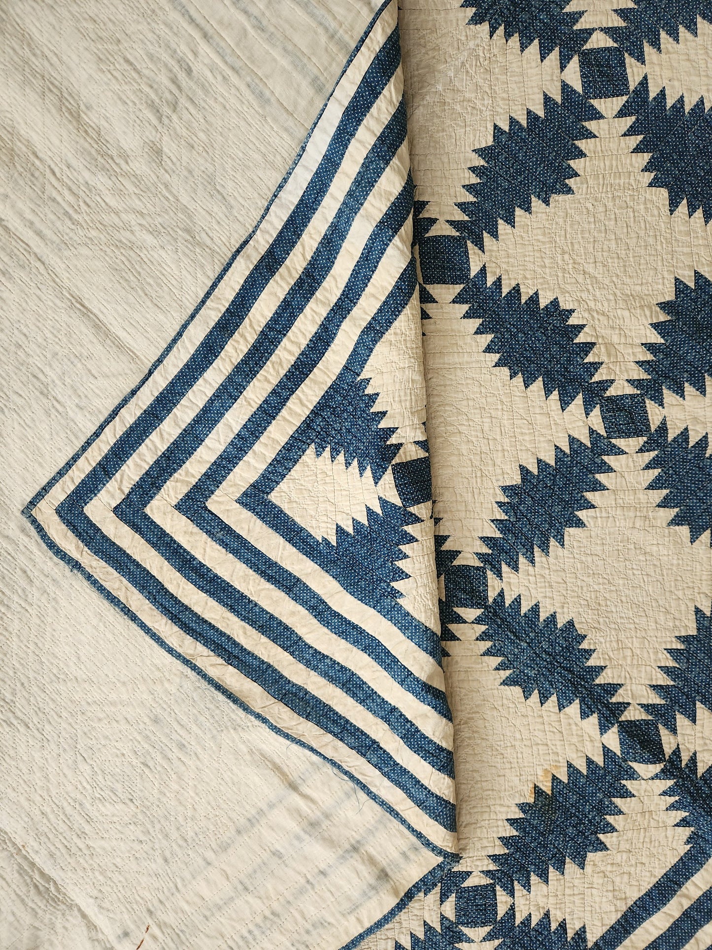 Antique Indigo & White Pineapple Quilt