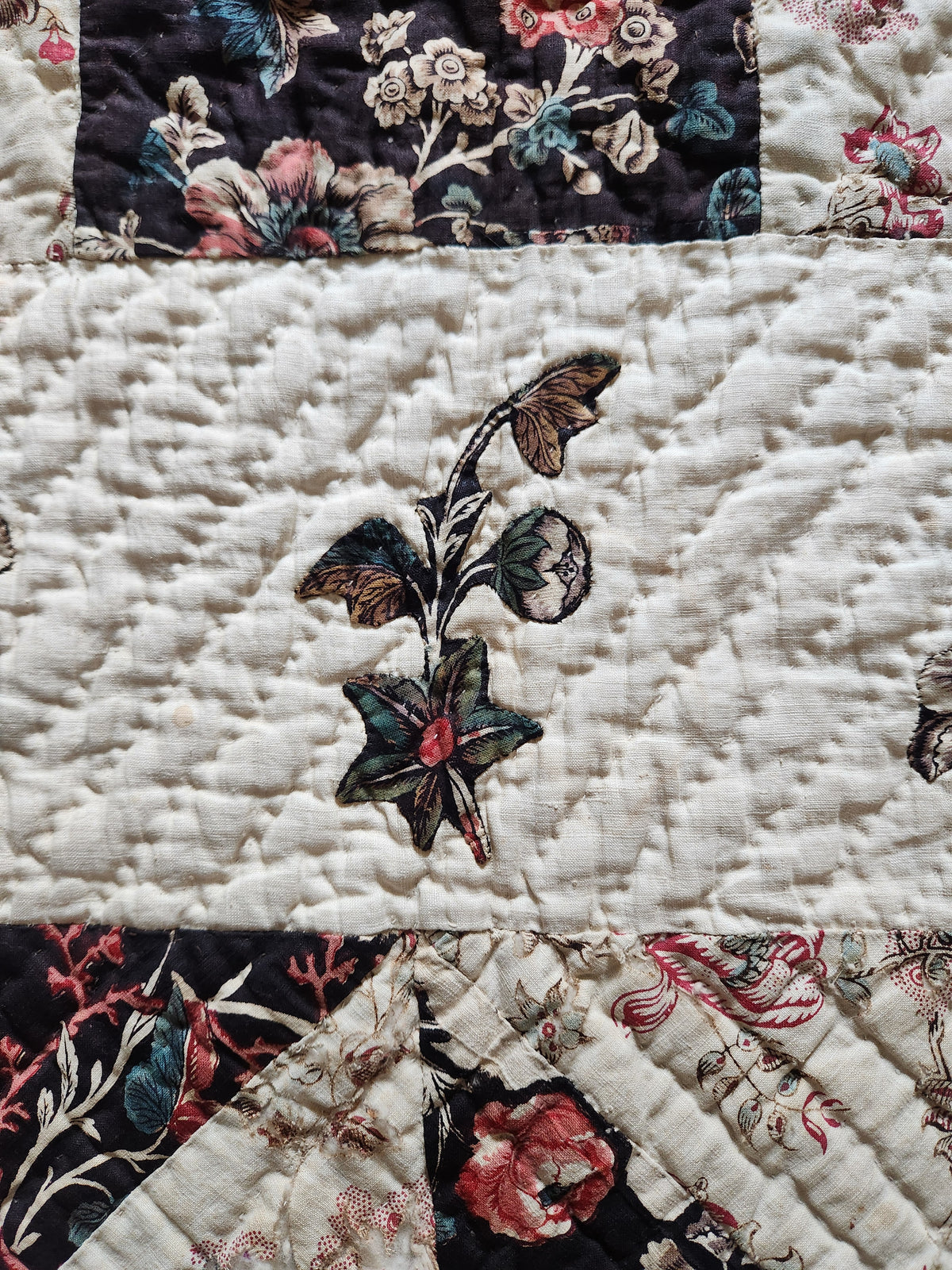Antique Chintz Center Medallion Quilt c1830
