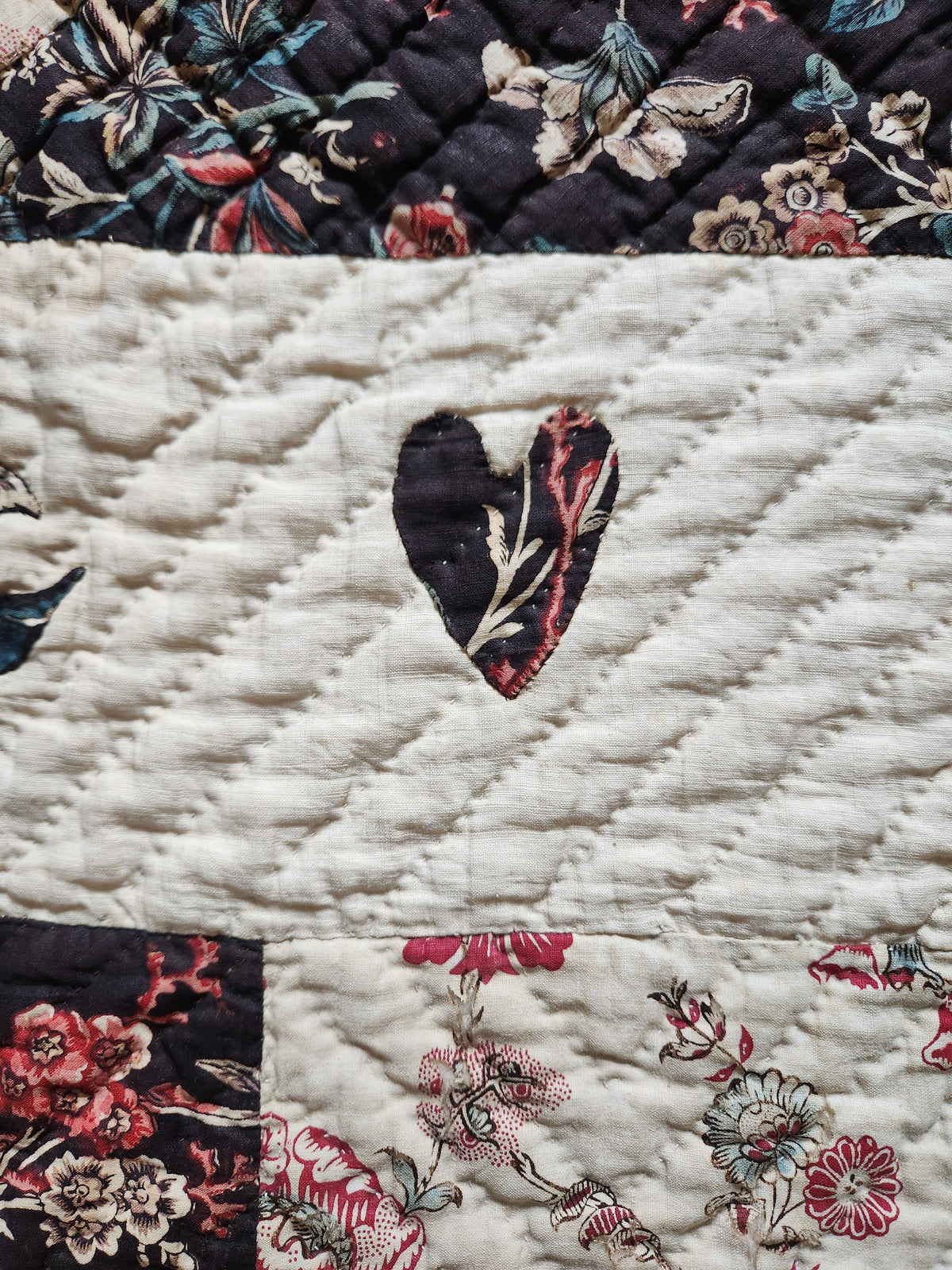 Antique Chintz Center Medallion Quilt c1830
