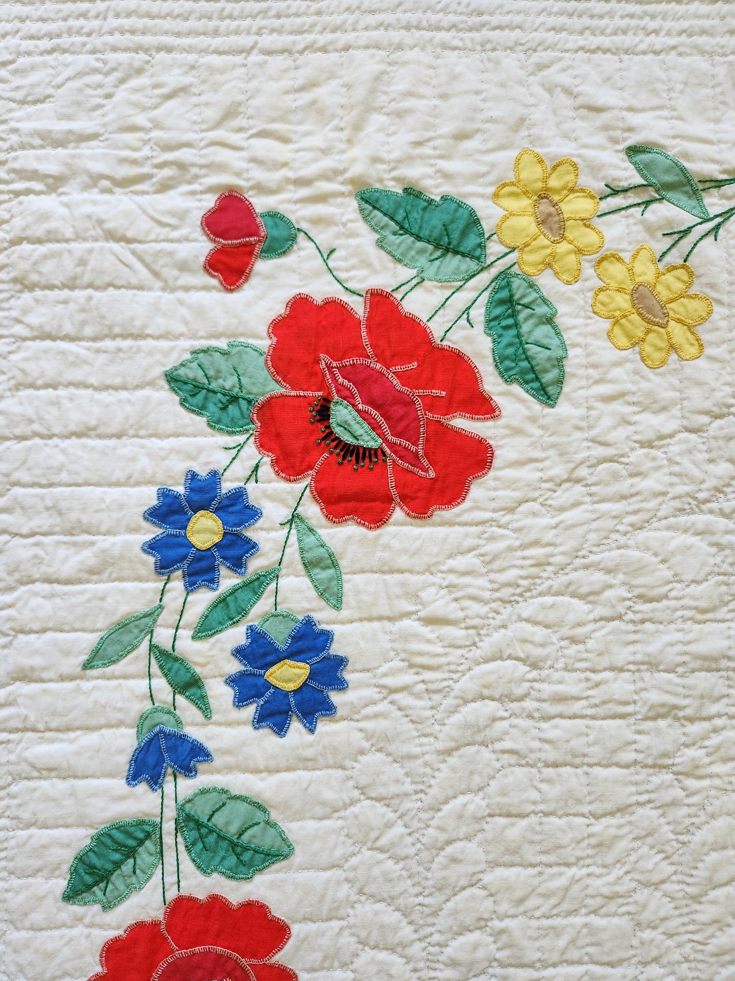 Poppy Applique Quilt c1950