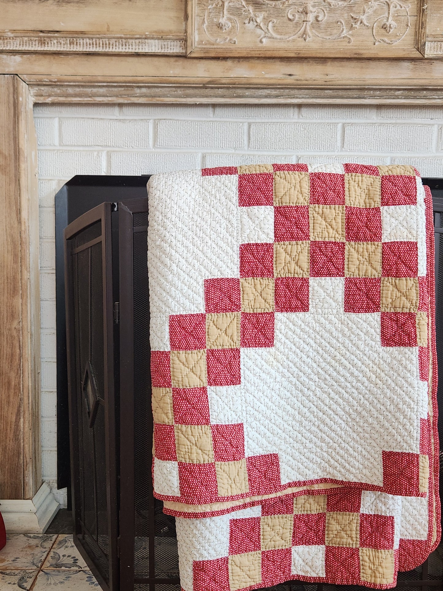 Late 19th Century Irish Chain Antique Quilt