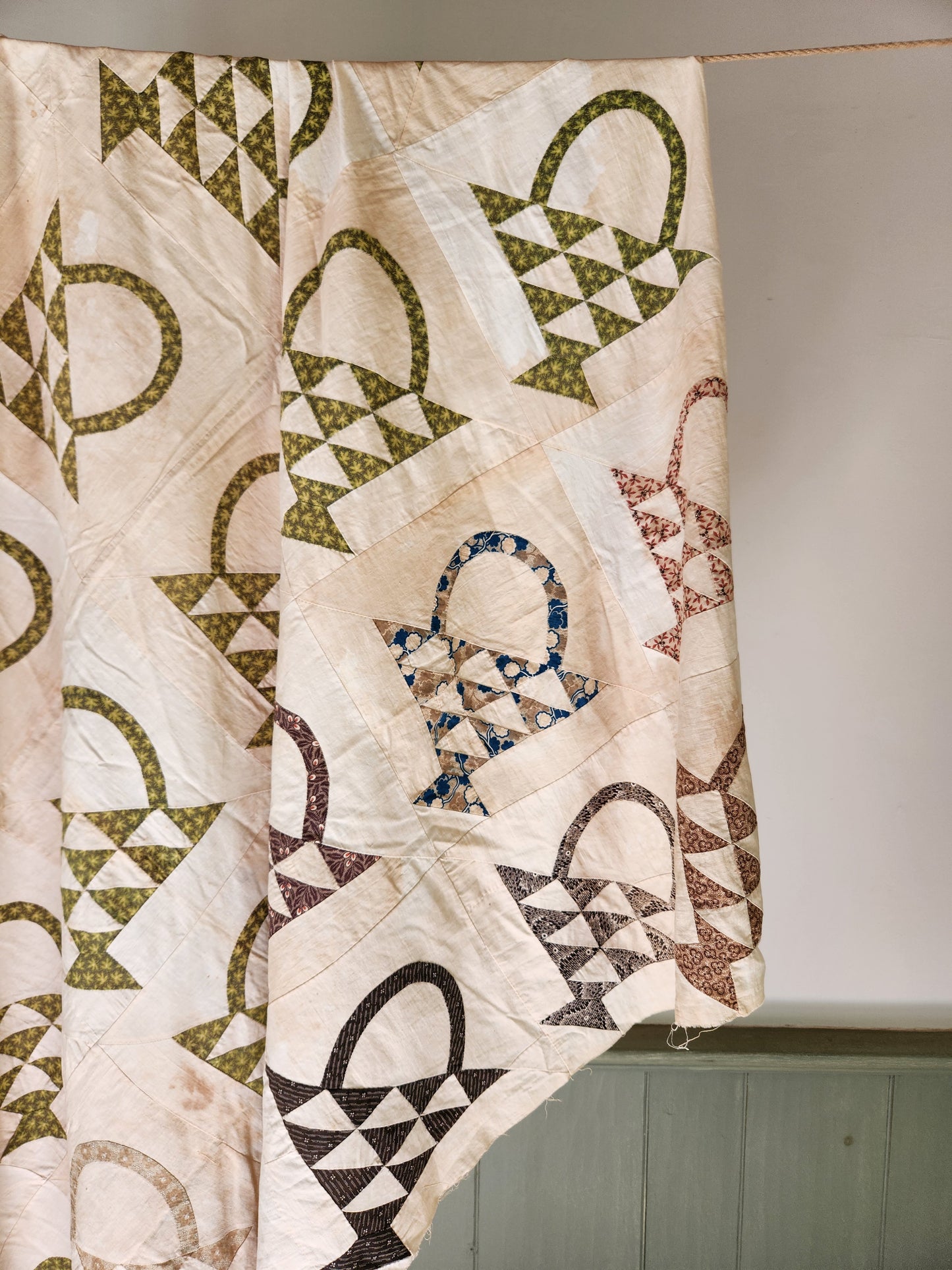 Antique Basket Quilt Top