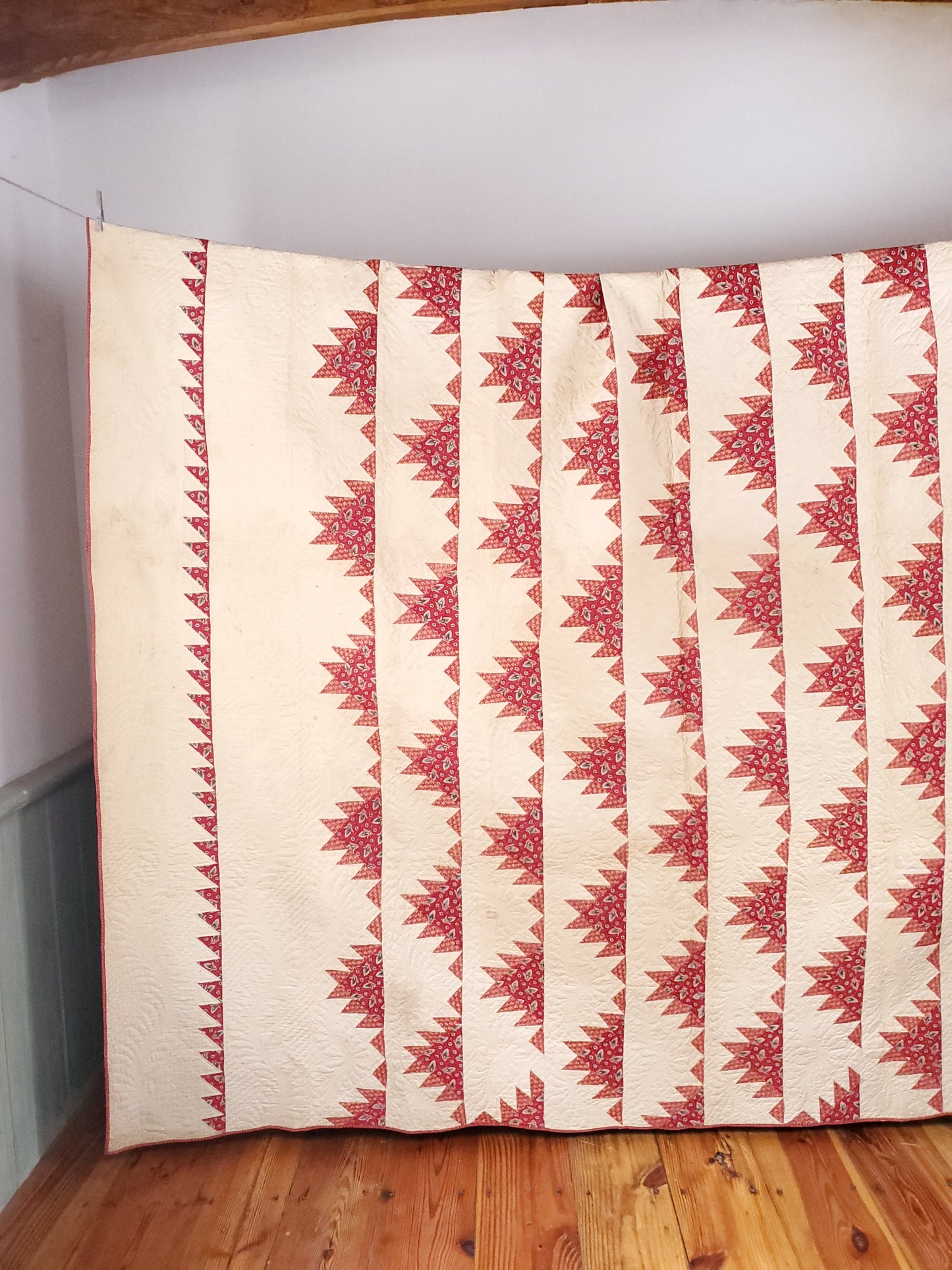 Mid 19th Century Red and White Antique Delectable Mountain Quilt