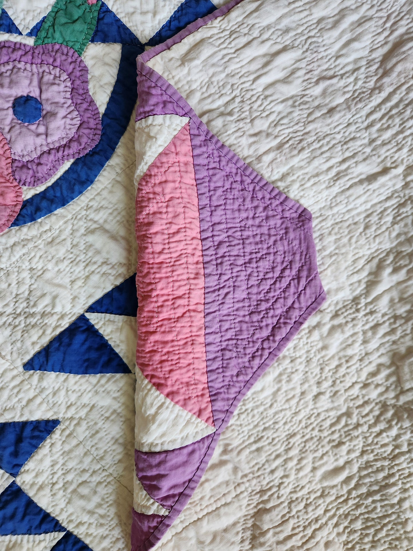 Rose Basket Quilt with Flying Geese Border c1940