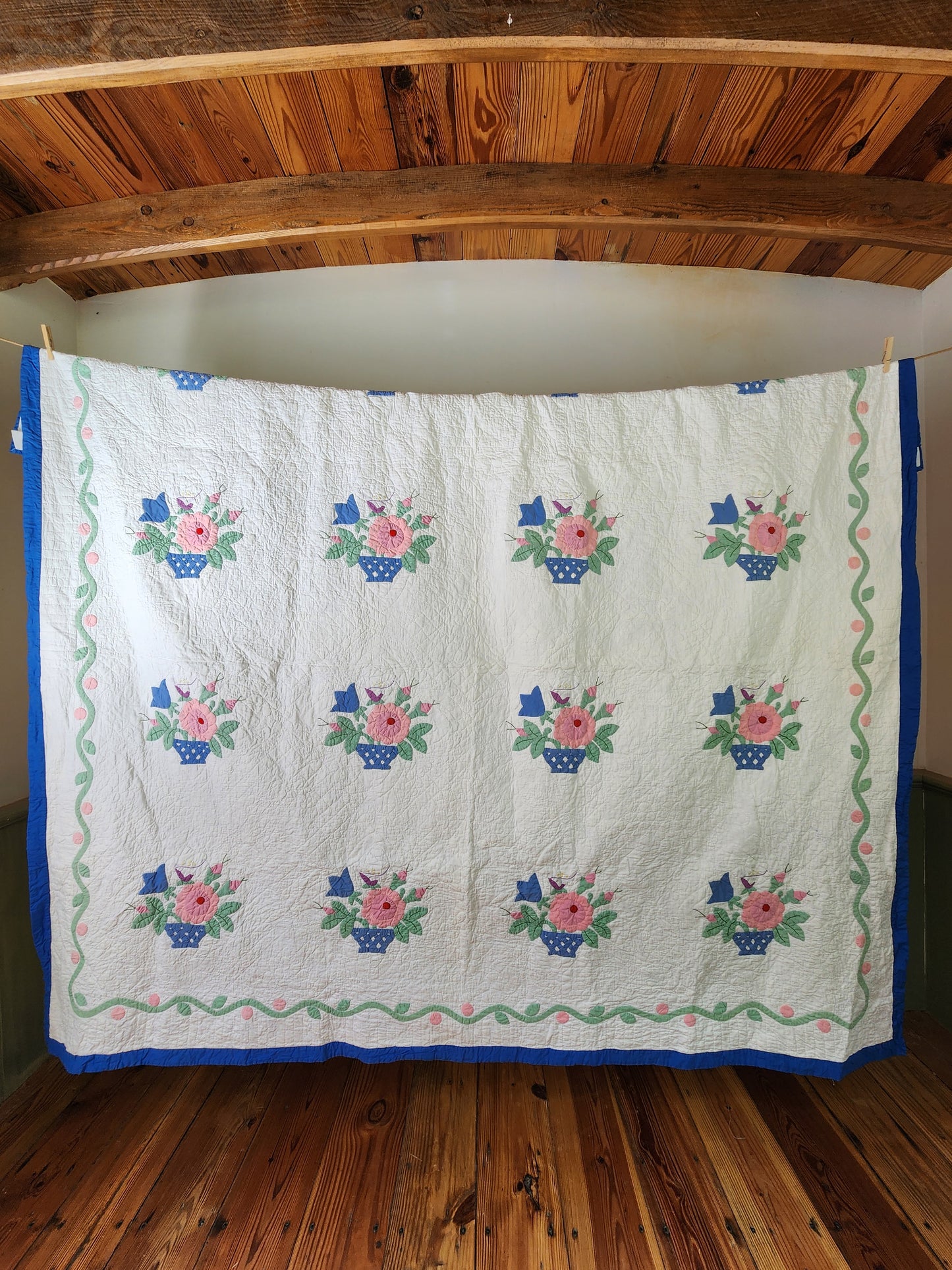 Vintage Flower Basket Quilt c1940