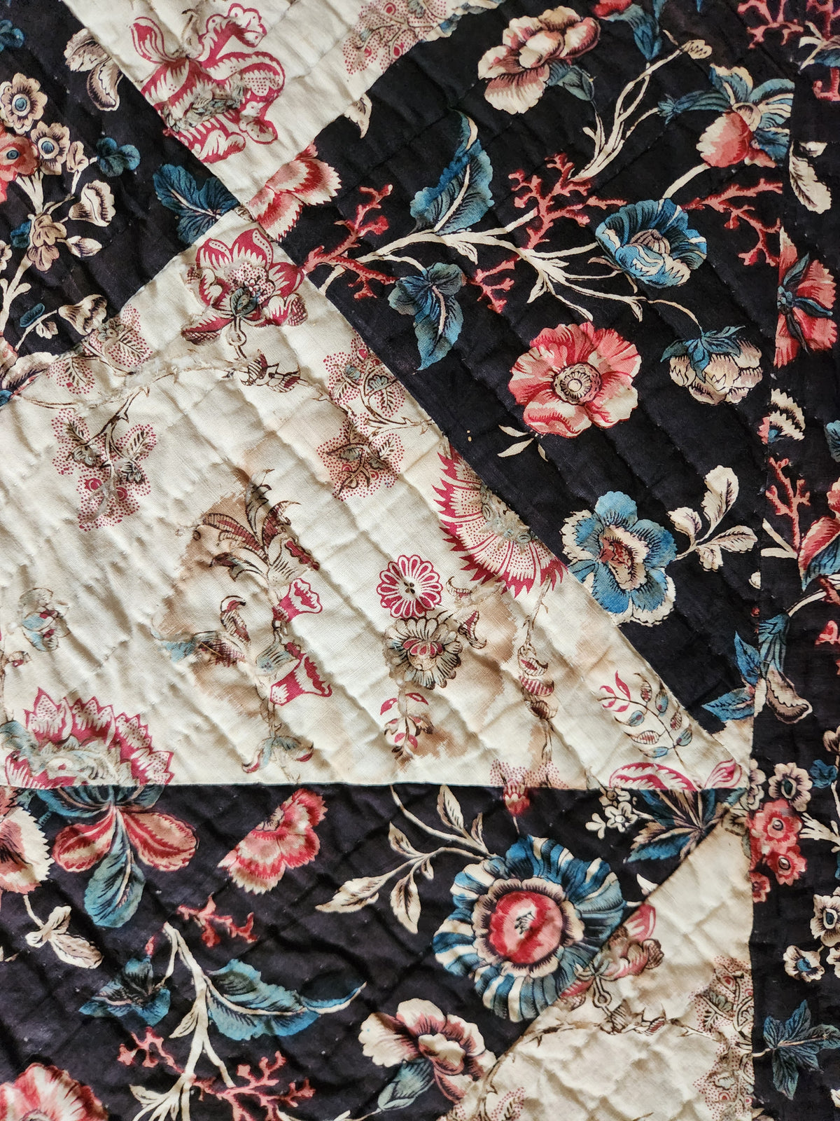 Antique Chintz Center Medallion Quilt c1830