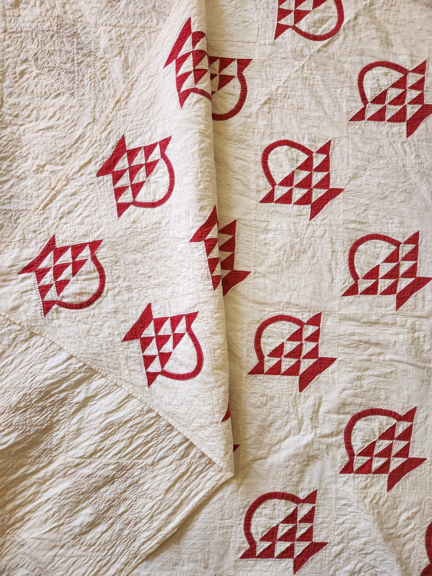 Antique Red & White Baskets Quilt