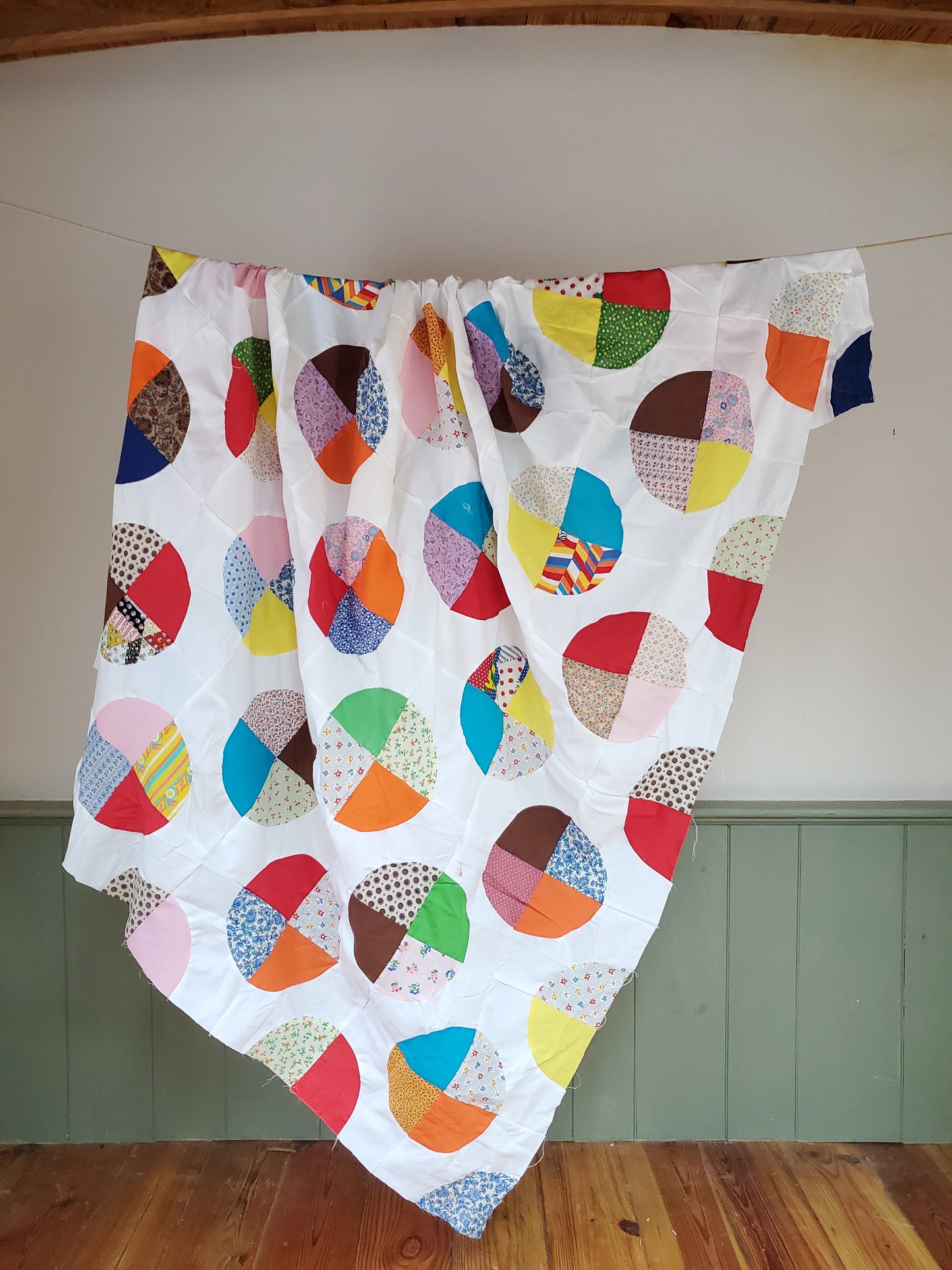 Contemporary Quarter Circle Quilt Top