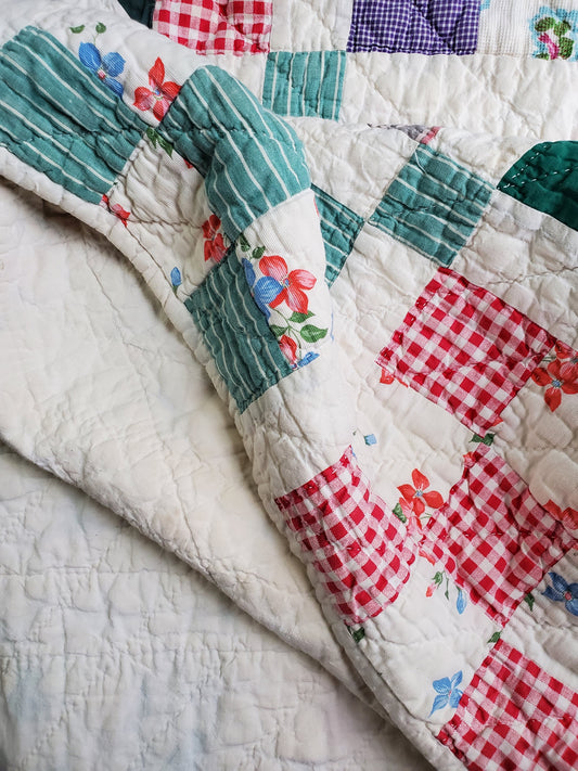 Vintage 9 Patch Feed Sack Quilt, ca 1940