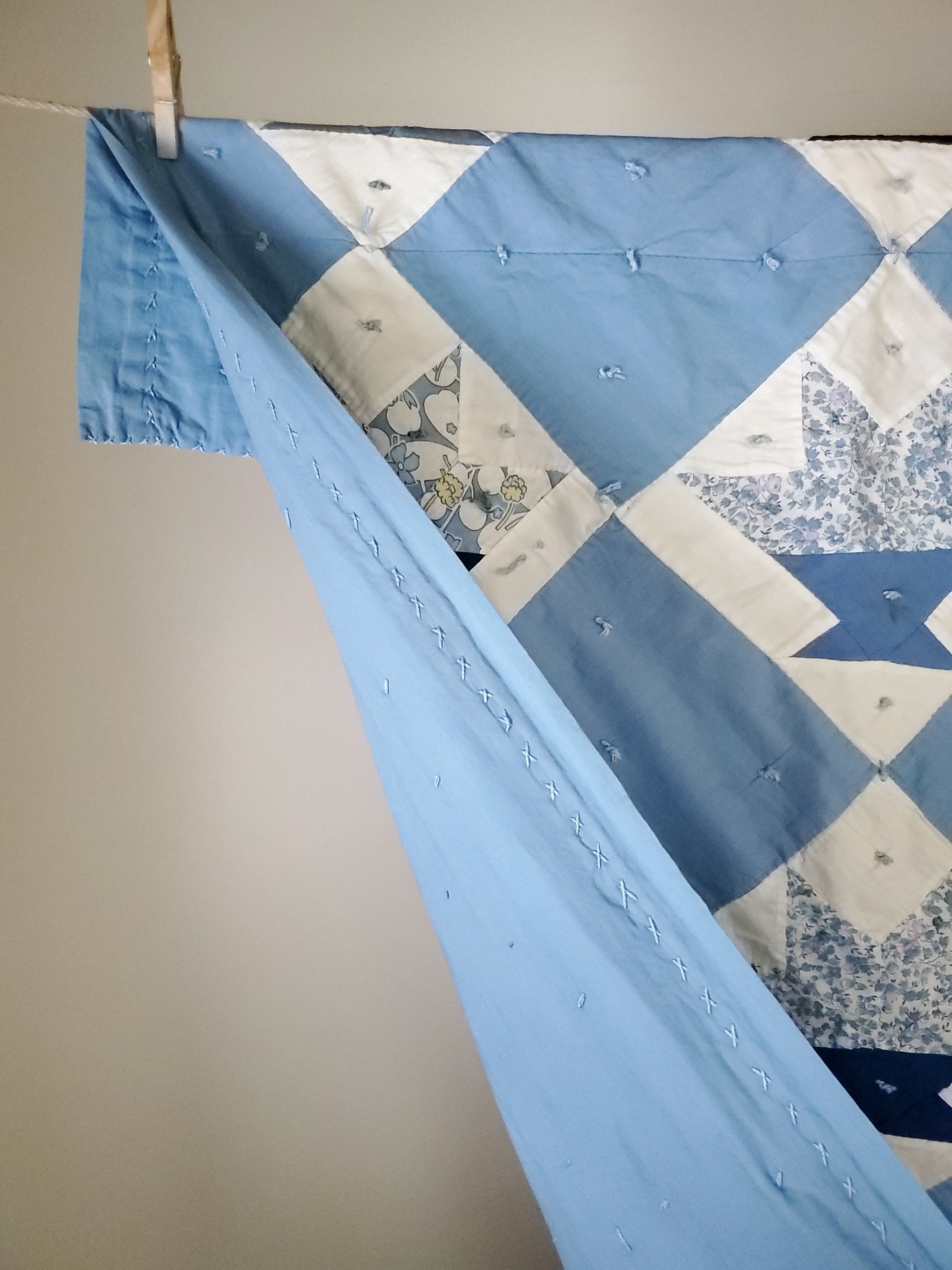 Blue & White Vintage Cactus Basket Quilt