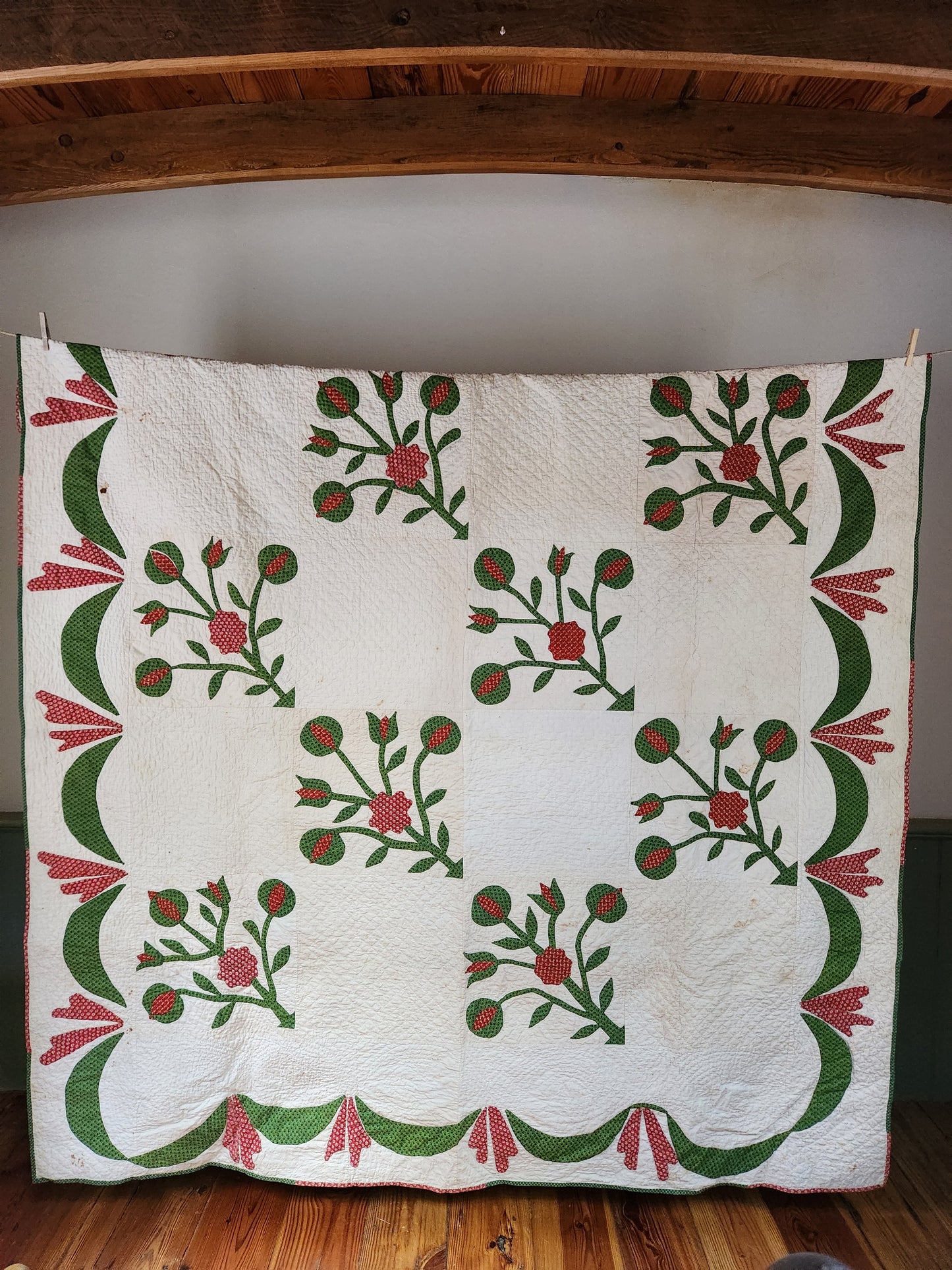 Mid 19th Century Applique Quilt, ca 1850