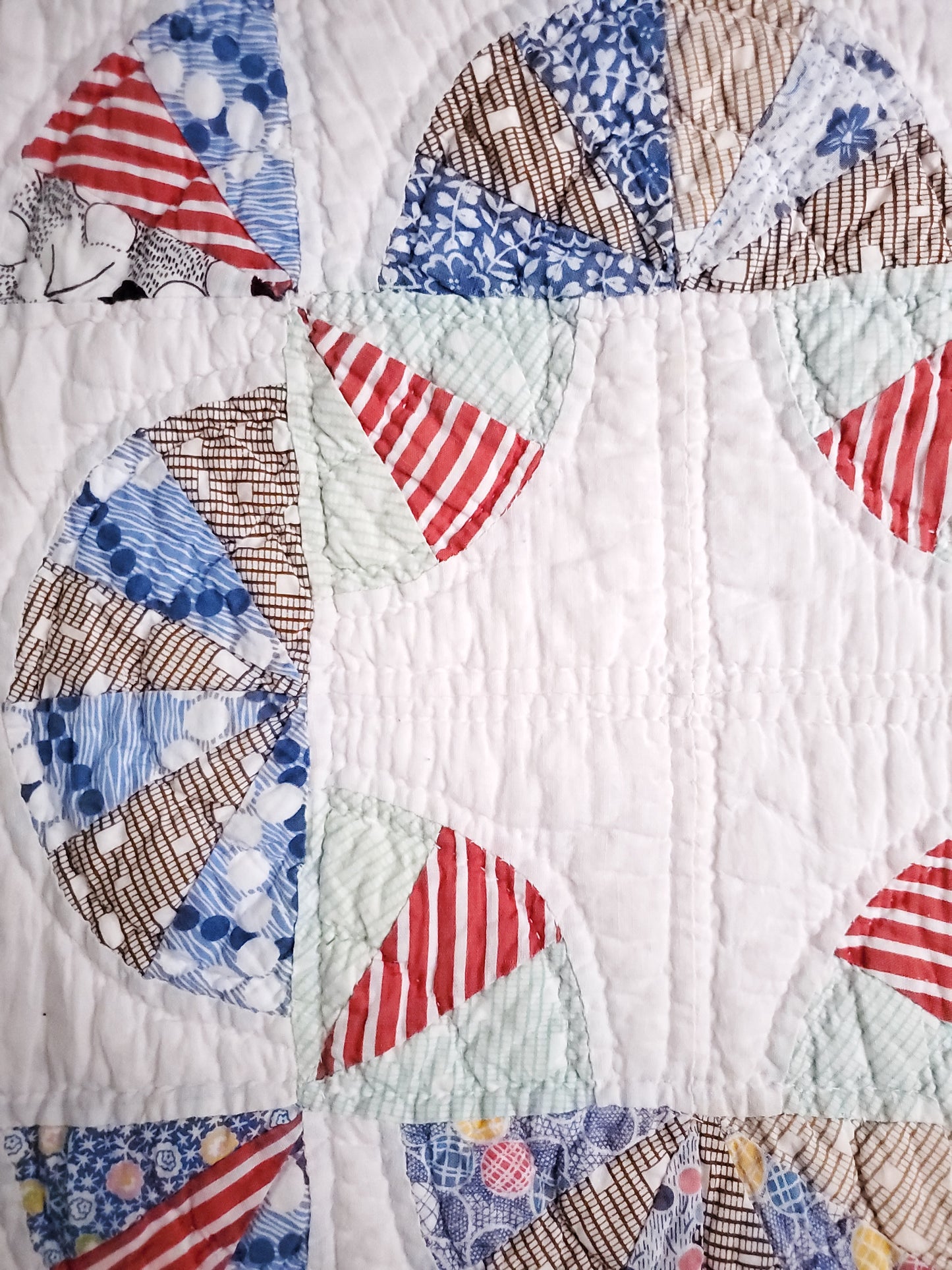 Baby Bunting Vintage Feed Sack Quilt, ca 1940