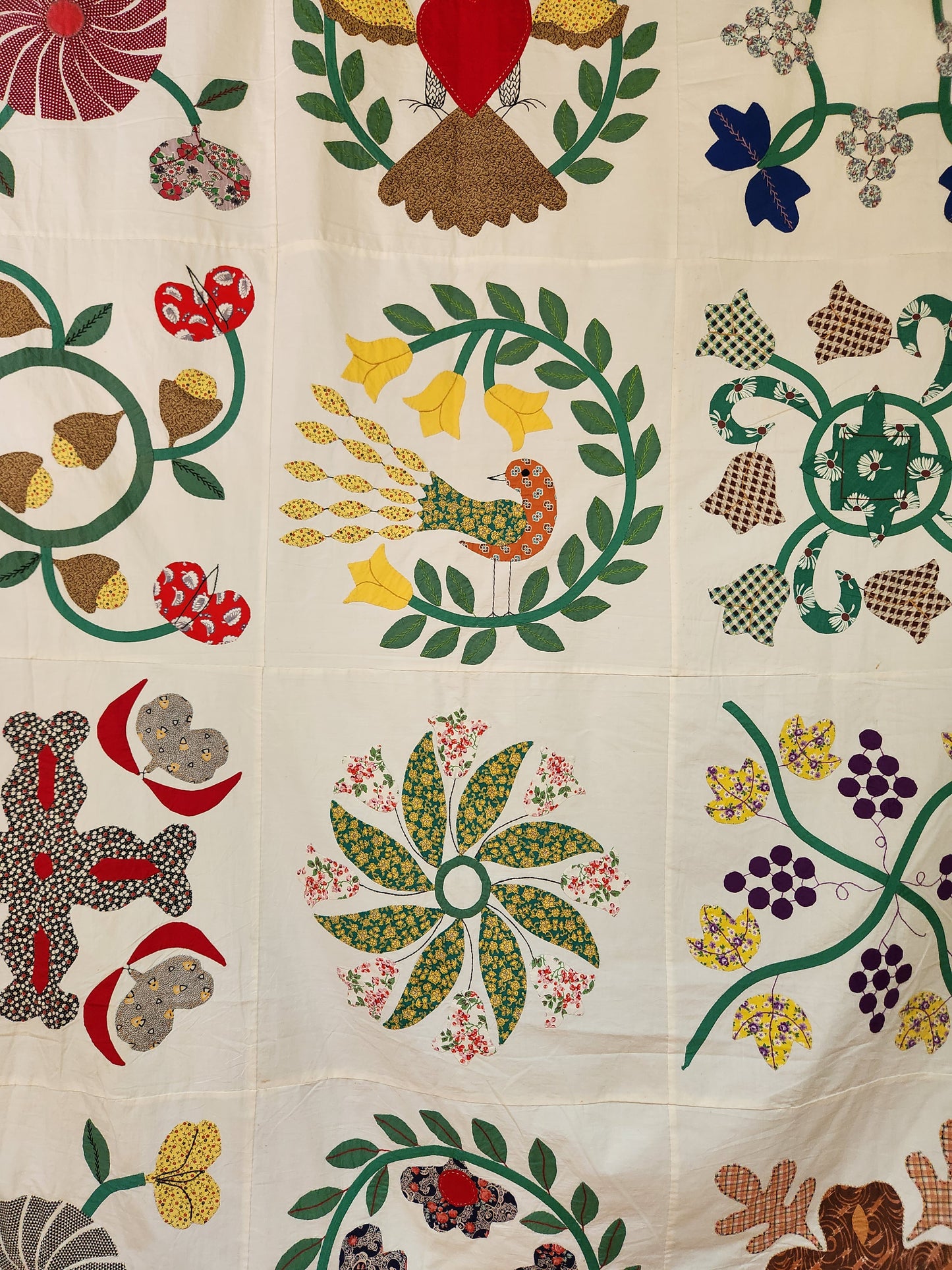 Vintage Hand Stitched Album Coverlet c1950 (B)