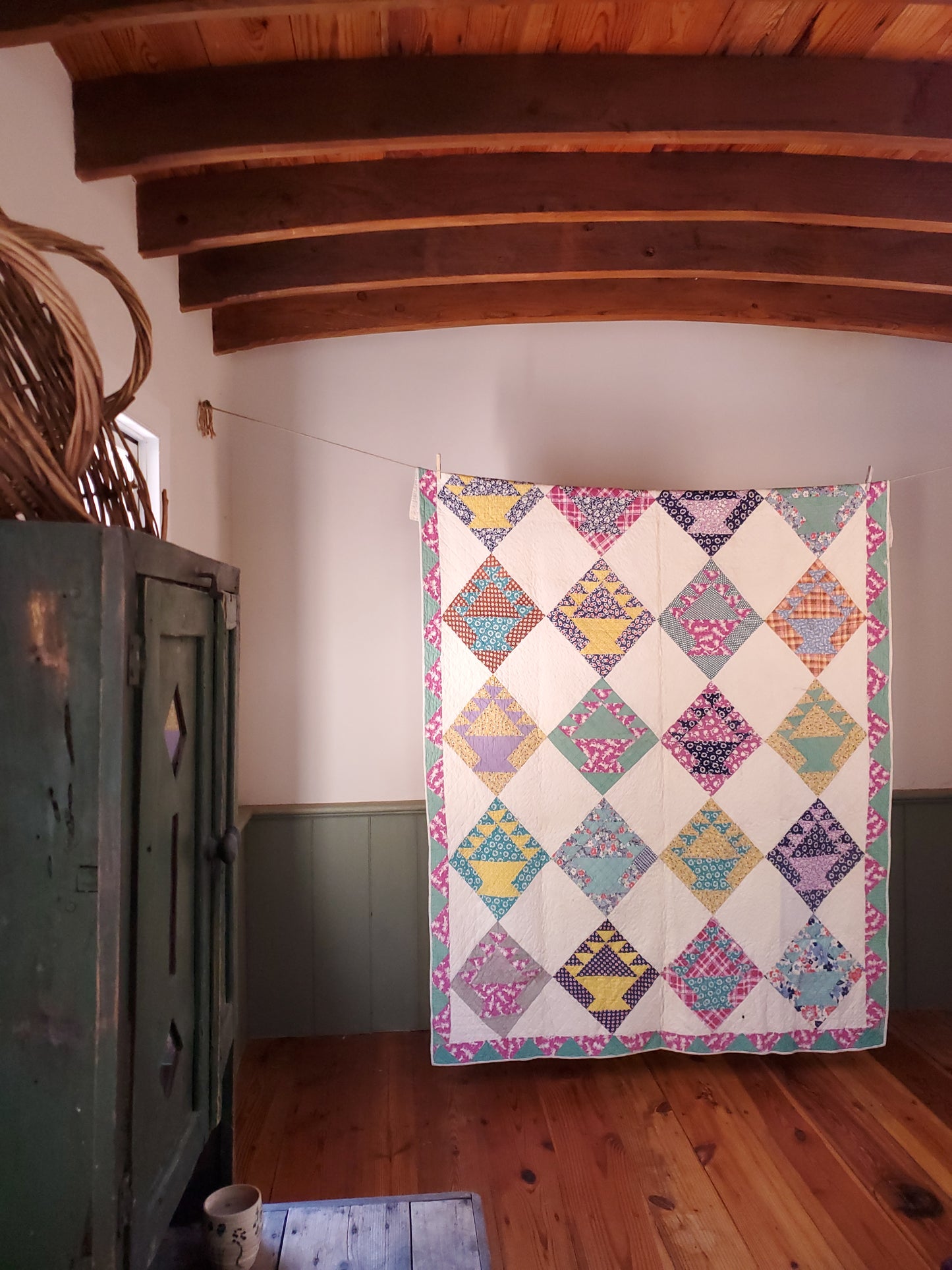 Vintage Feed Sack Cake Stand Quilt