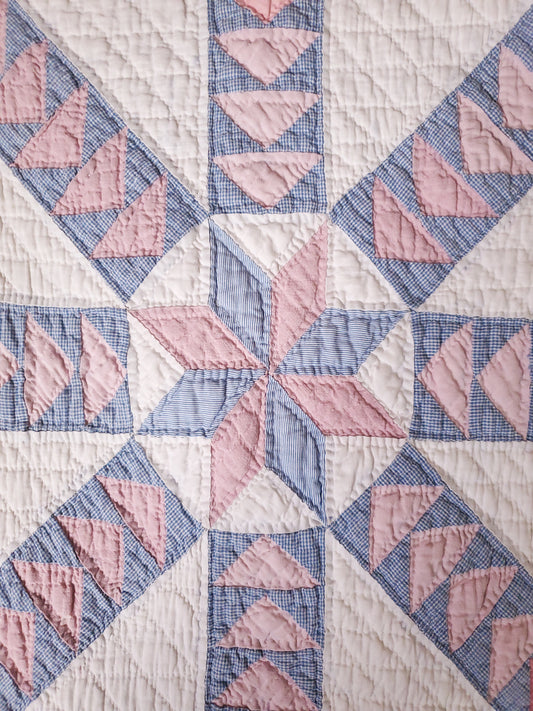 Gorgeous Vintage Quilt