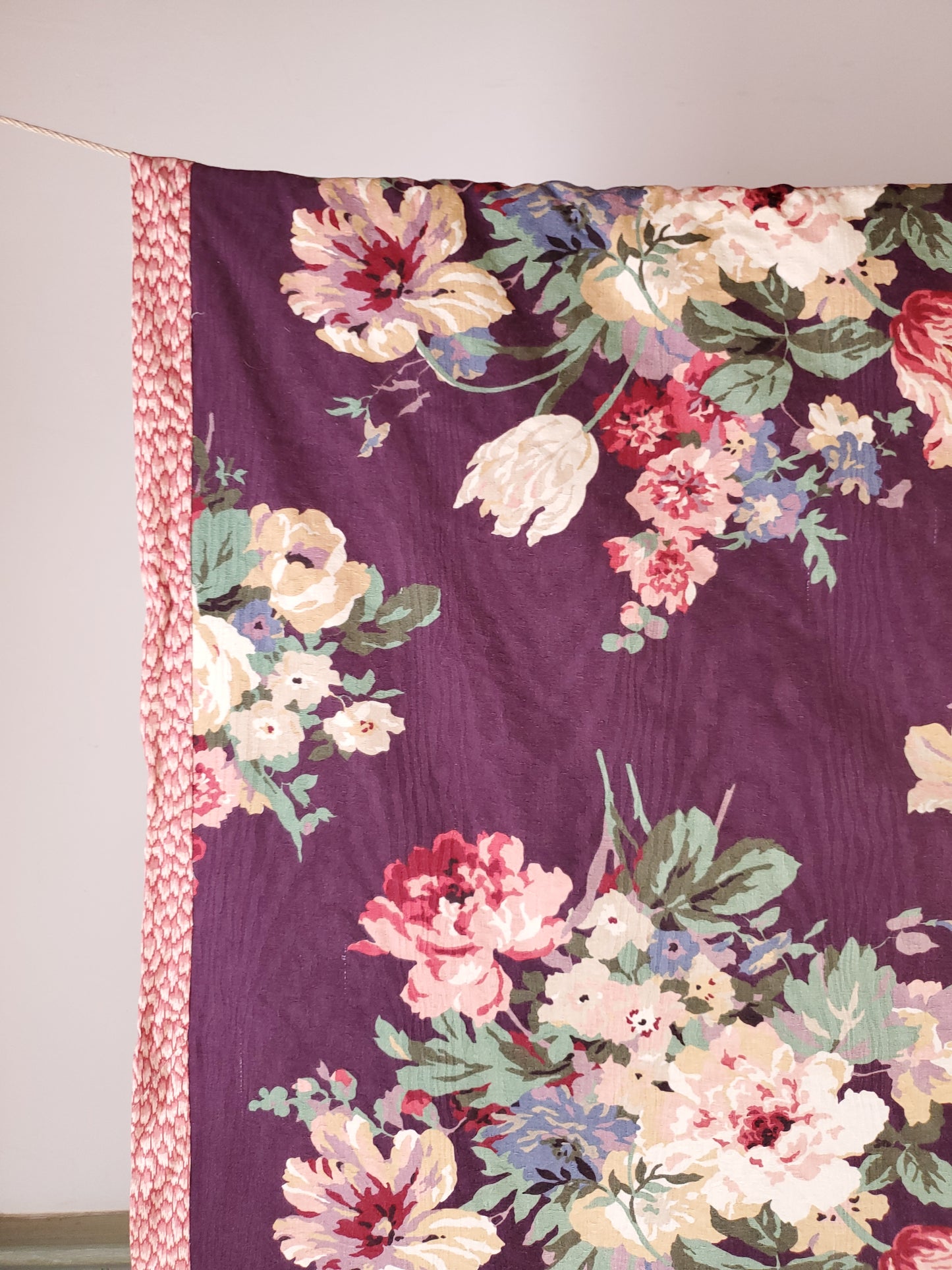 Vintage Whole Cloth Floral Bouquet Comforter Quilt, ca 1950