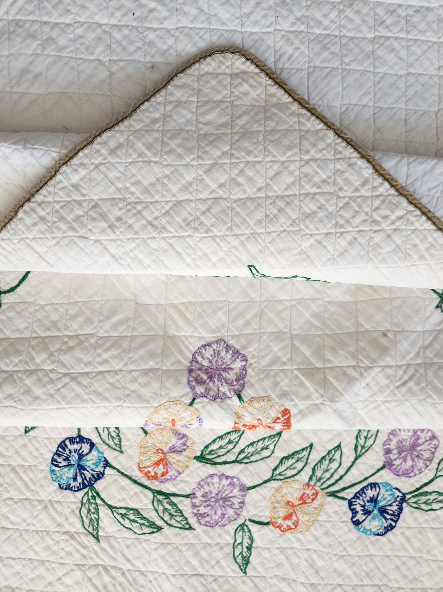 Vintage Pansy Embroidered Quilt c1940