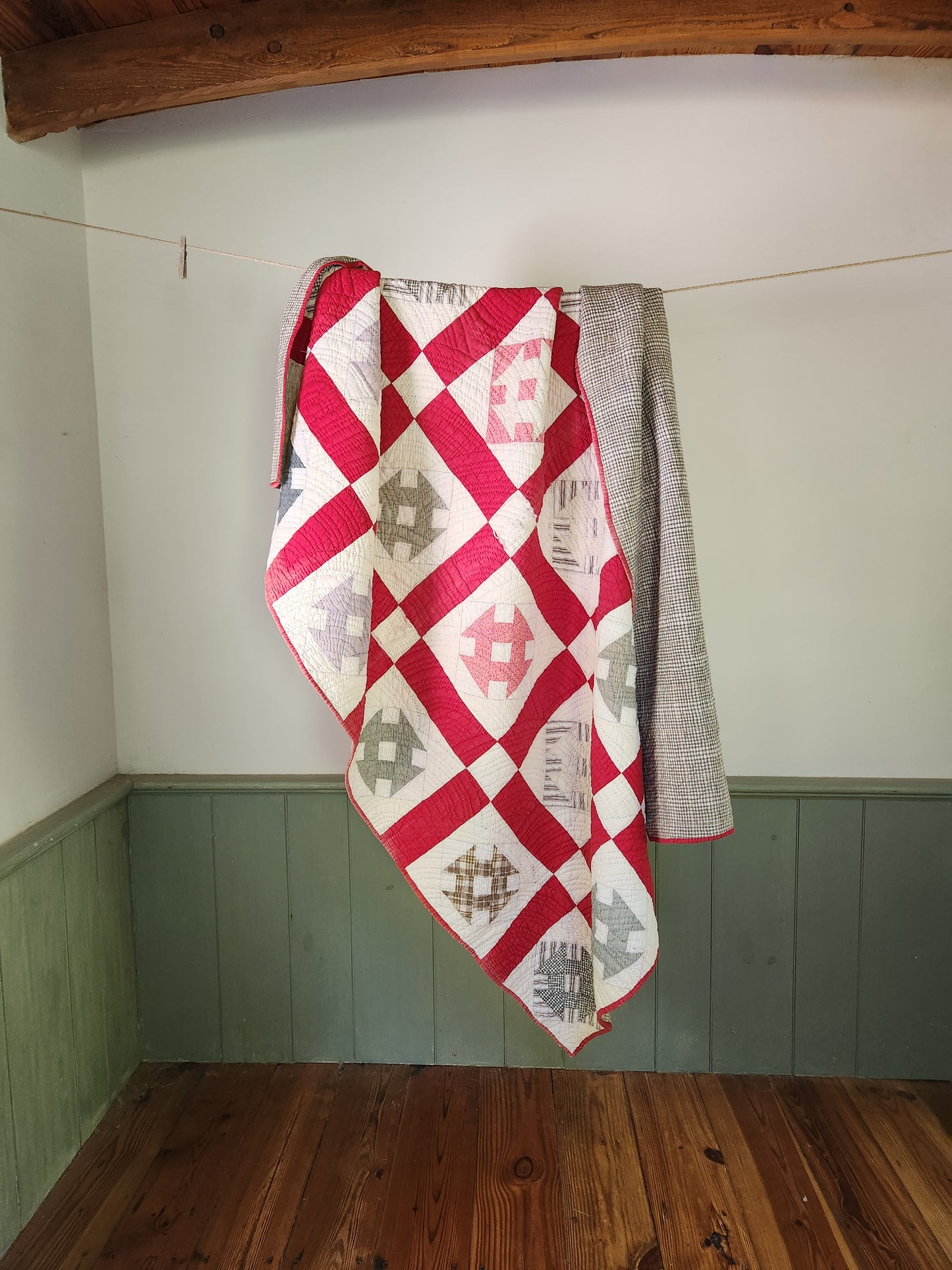 Antique Hole in the Barn Door Patchwork Quilt c1900