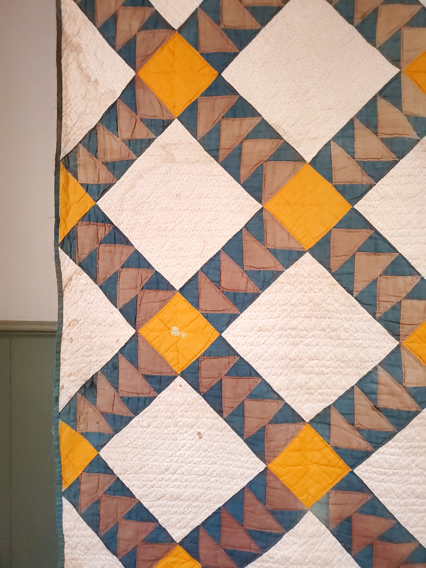 Chrome Block Flying Geese Quilt